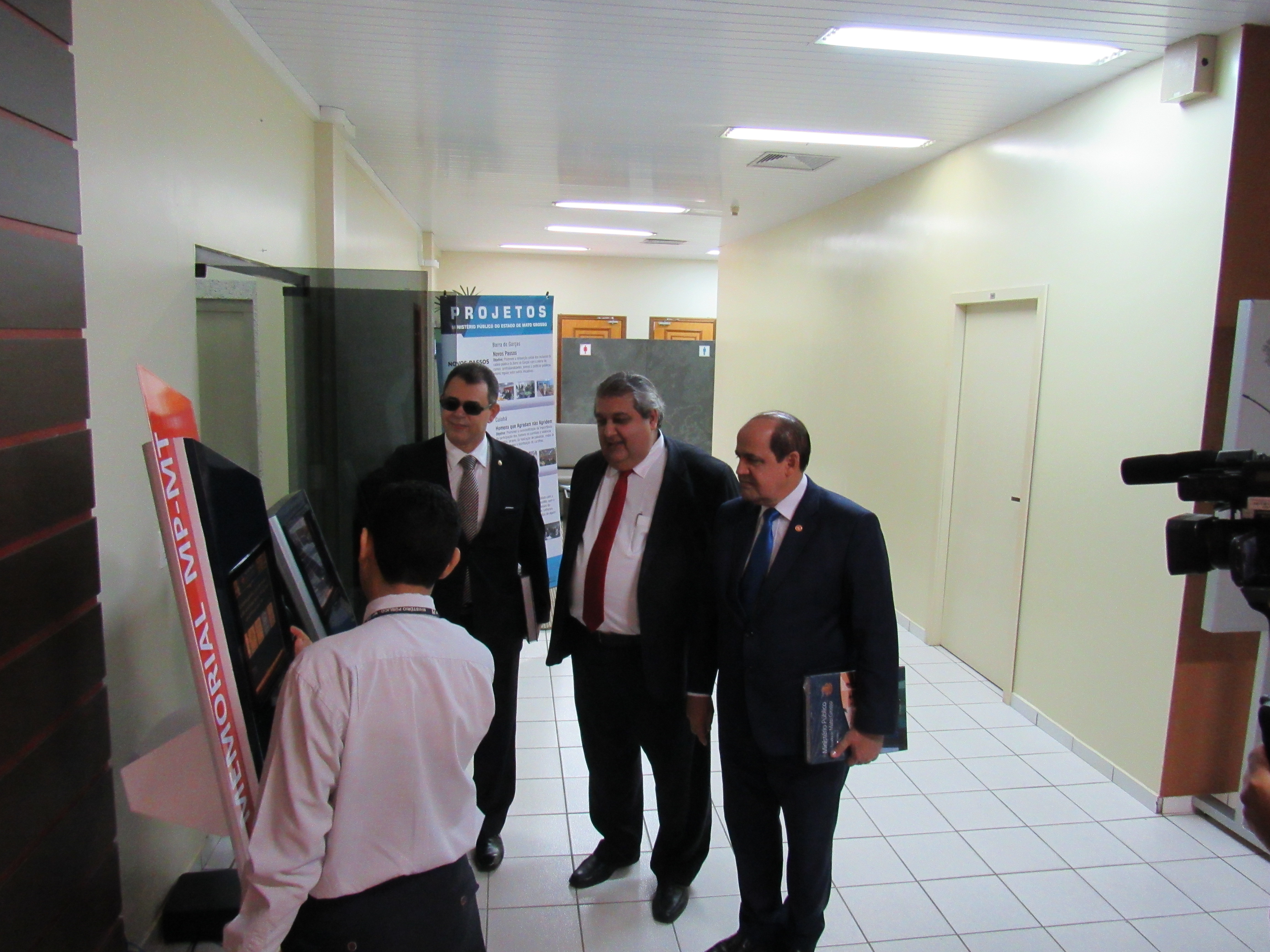 galeria/Visita do Procurador-Geral de Justiça do MPMA, LUIS GONZAGA MARTINS COELHO e do Conselheiro do CNMP, ANTÔNIO PEREIRA DUARTE ao Memorial do MPMT - 23/02/17