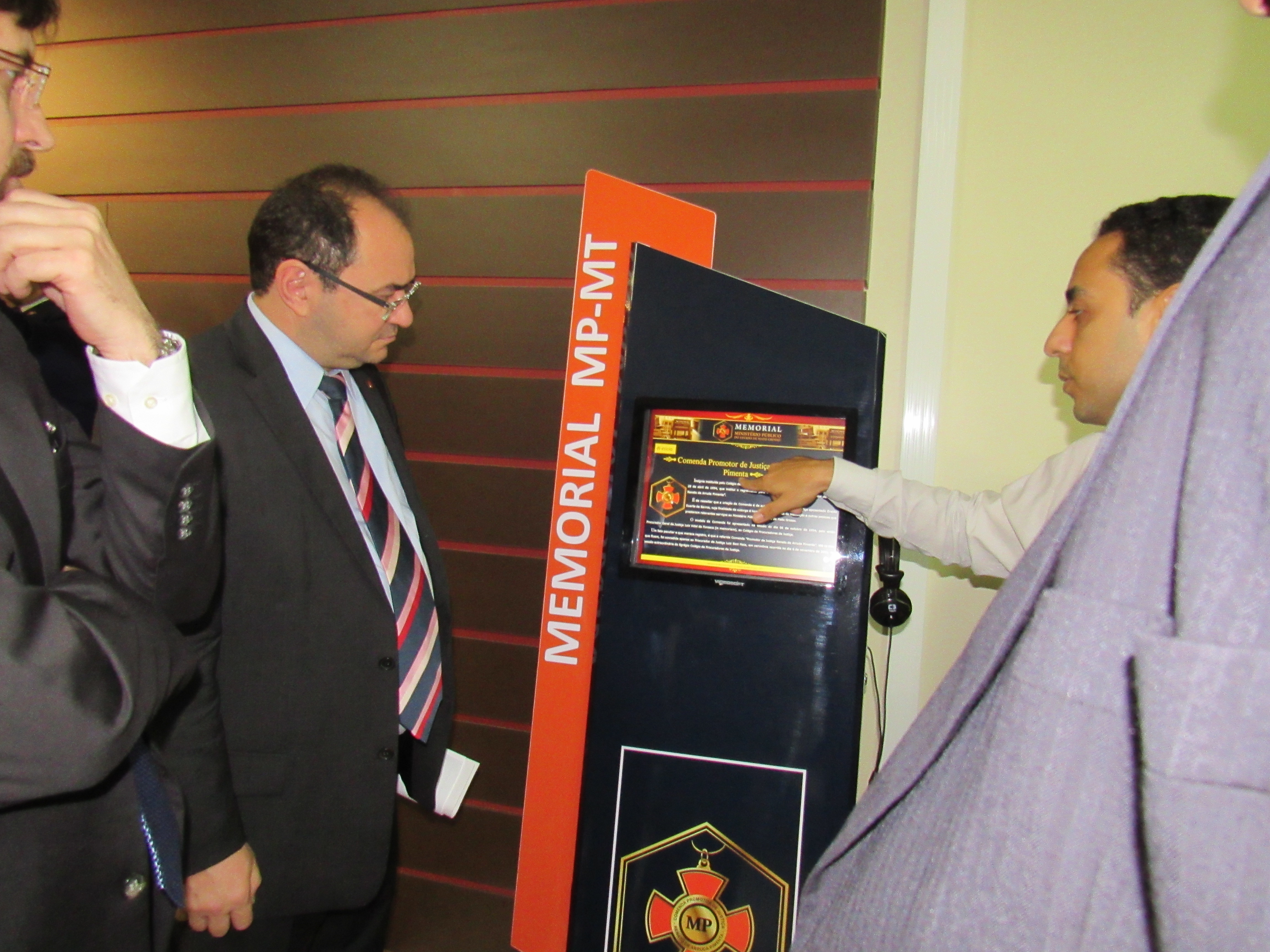 galeria/Visita do Procurador-Geral de Justiça do MPMA, LUIS GONZAGA MARTINS COELHO e do Conselheiro do CNMP, ANTÔNIO PEREIRA DUARTE ao Memorial do MPMT - 23/02/17