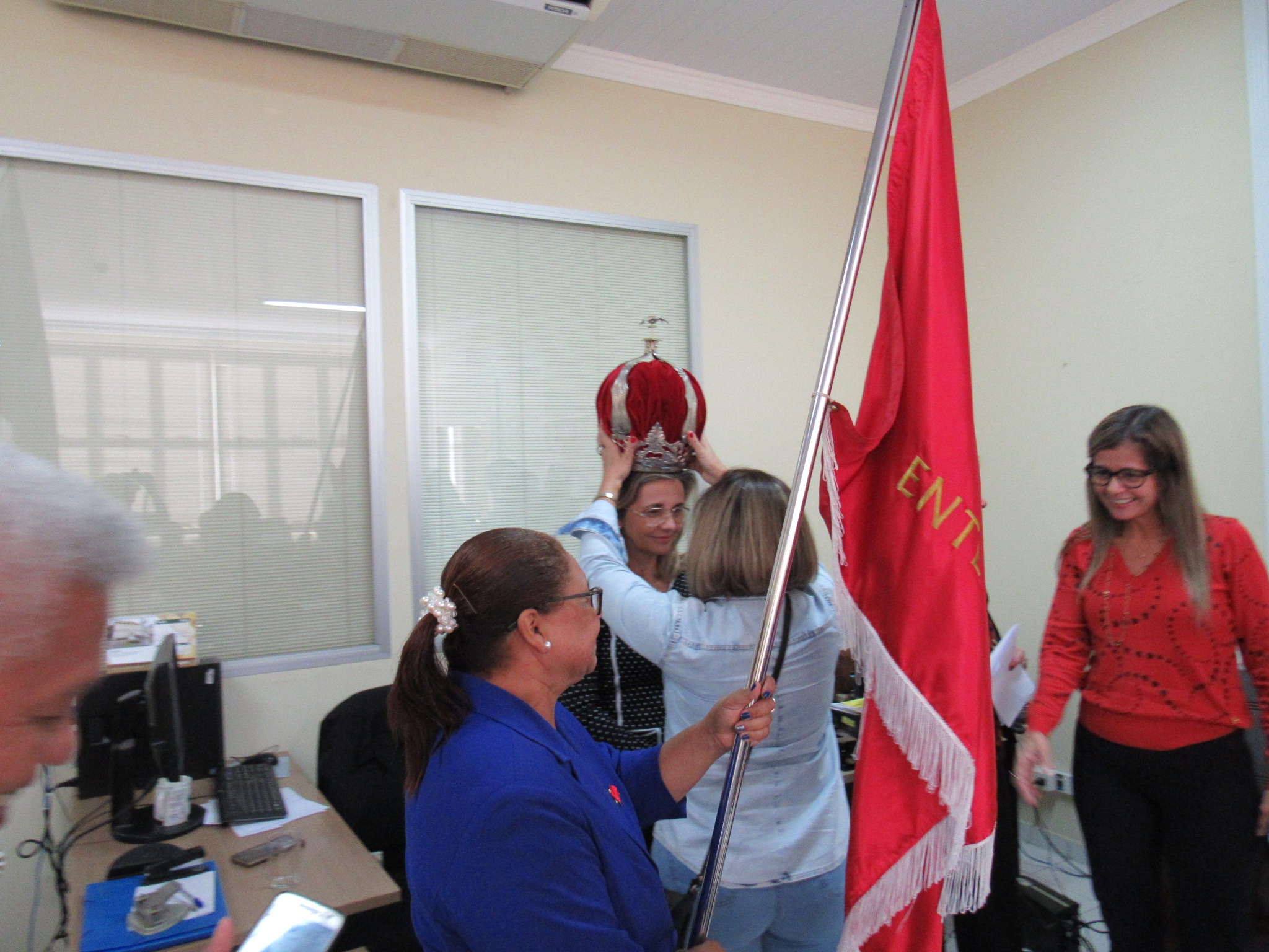 galeria/VISITA DA BANDEIRA DO DIVINO ESPÍRITO SANTO  - 01/06/2017