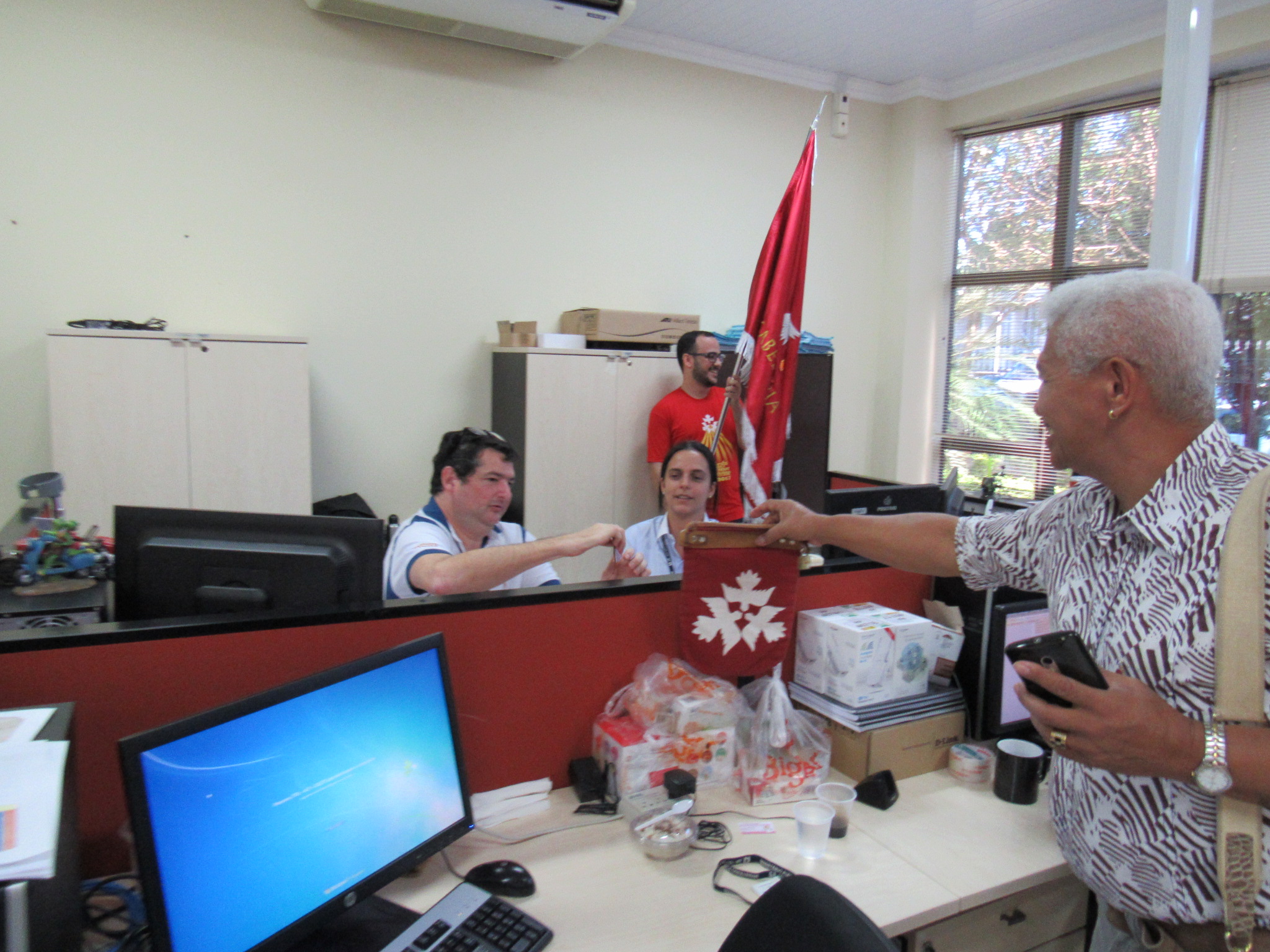 galeria/VISITA DA BANDEIRA DO DIVINO ESPÍRITO SANTO  - 01/06/2017