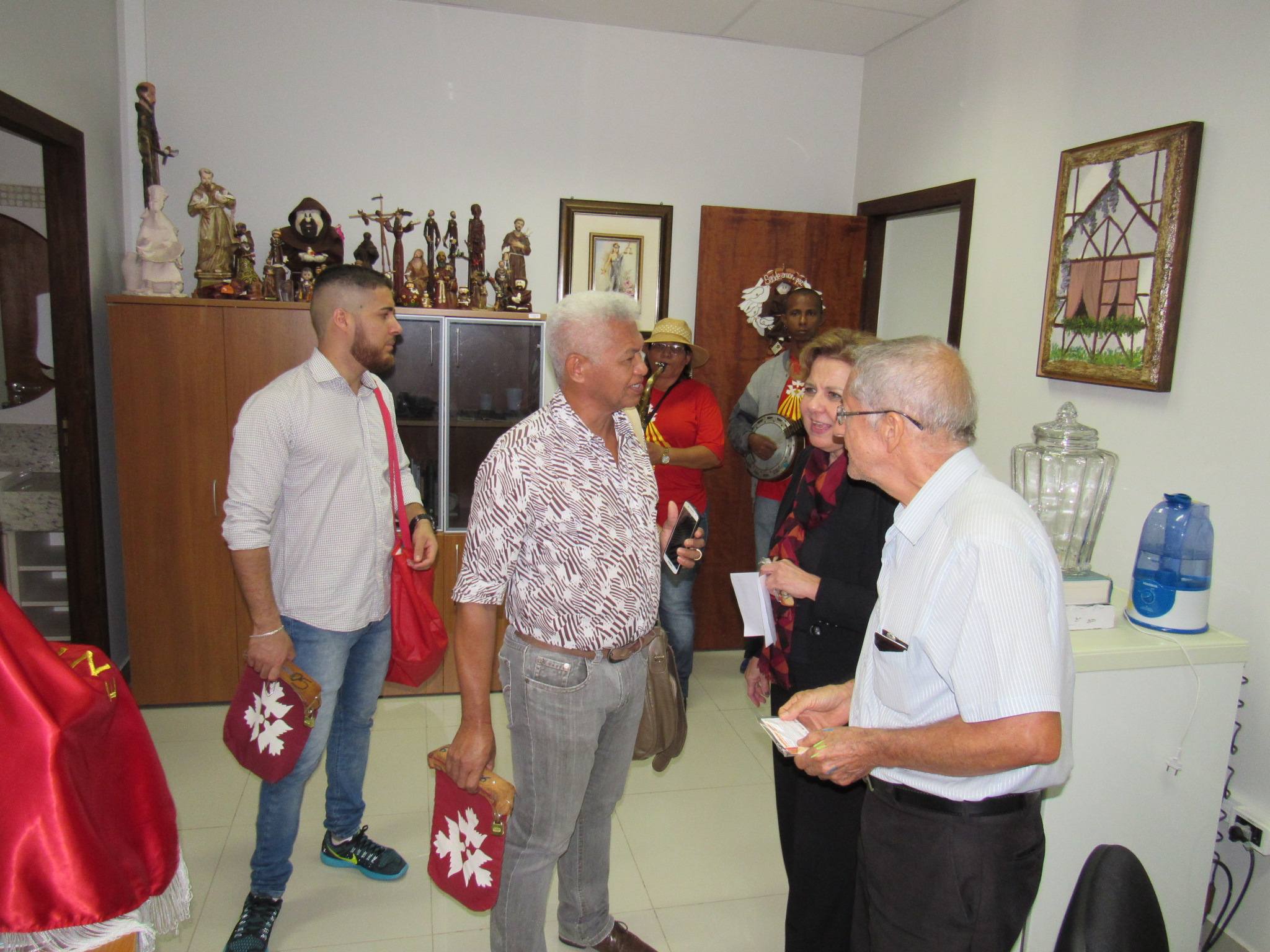 galeria/VISITA DA BANDEIRA DO DIVINO ESPÍRITO SANTO  - 01/06/2017