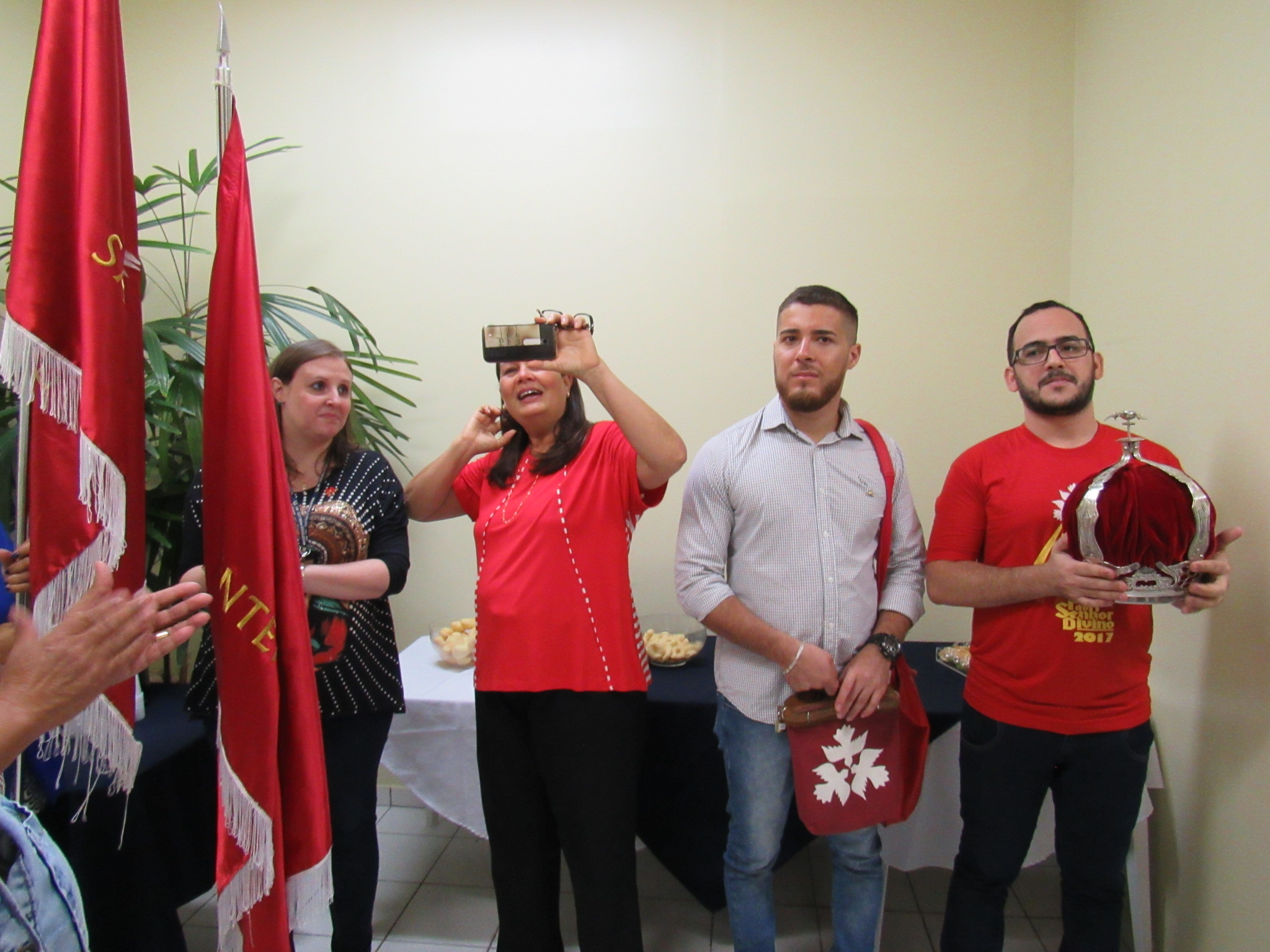 galeria/VISITA DA BANDEIRA DO DIVINO ESPÍRITO SANTO  - 01/06/2017