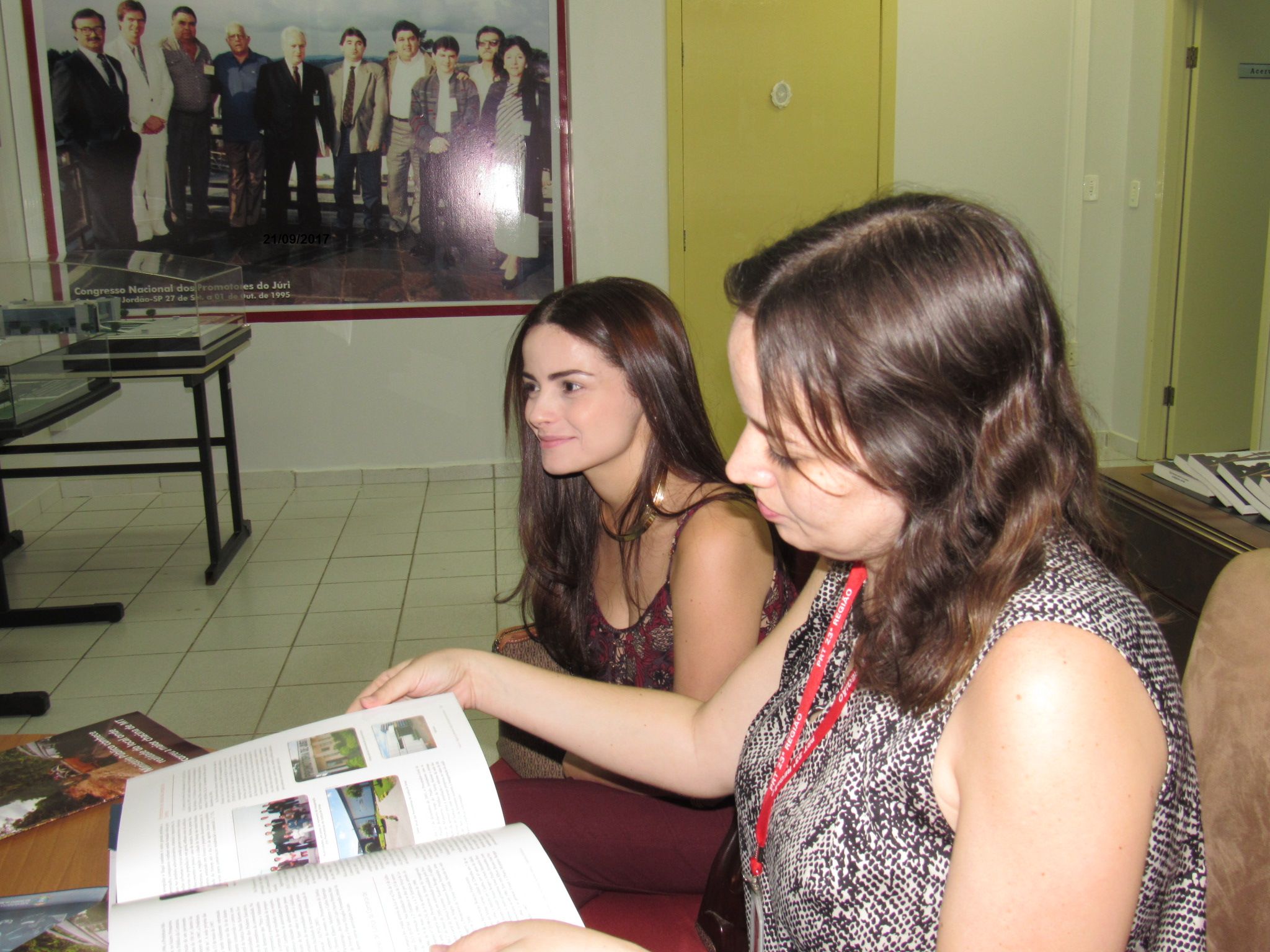 galeria/VISITA DA COMISSÃO DE SERVIDORES DO MPT-PRT-23ª REGIÃO AO MEMORIAL DO MPMT E A GERÊNCIA DE DOCUMENTAÇÃO E ARQUIVO - 21/09/2017