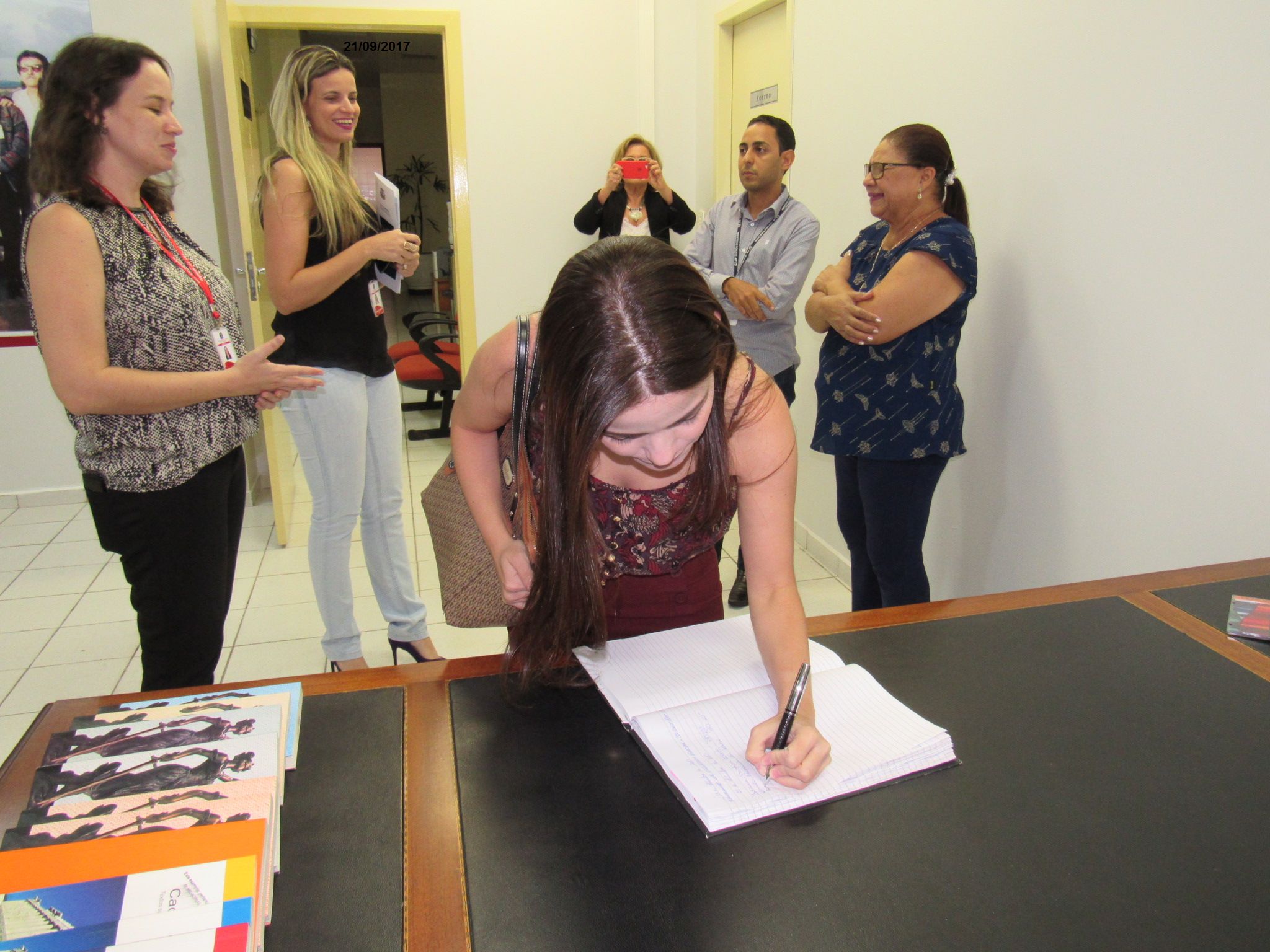 galeria/VISITA DA COMISSÃO DE SERVIDORES DO MPT-PRT-23ª REGIÃO AO MEMORIAL DO MPMT E A GERÊNCIA DE DOCUMENTAÇÃO E ARQUIVO - 21/09/2017