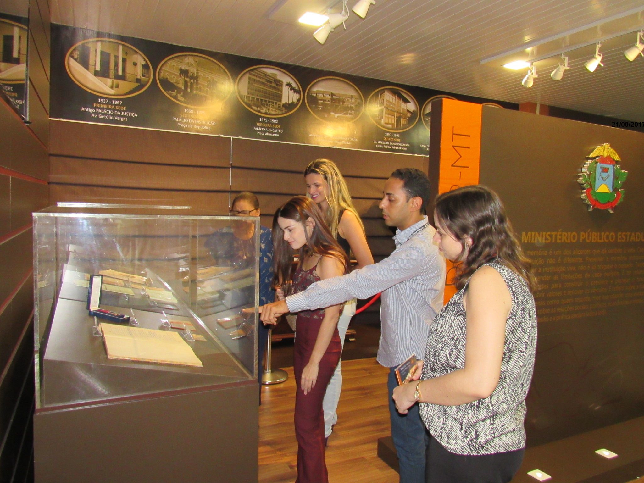 galeria/VISITA DA COMISSÃO DE SERVIDORES DO MPT-PRT-23ª REGIÃO AO MEMORIAL DO MPMT E A GERÊNCIA DE DOCUMENTAÇÃO E ARQUIVO - 21/09/2017