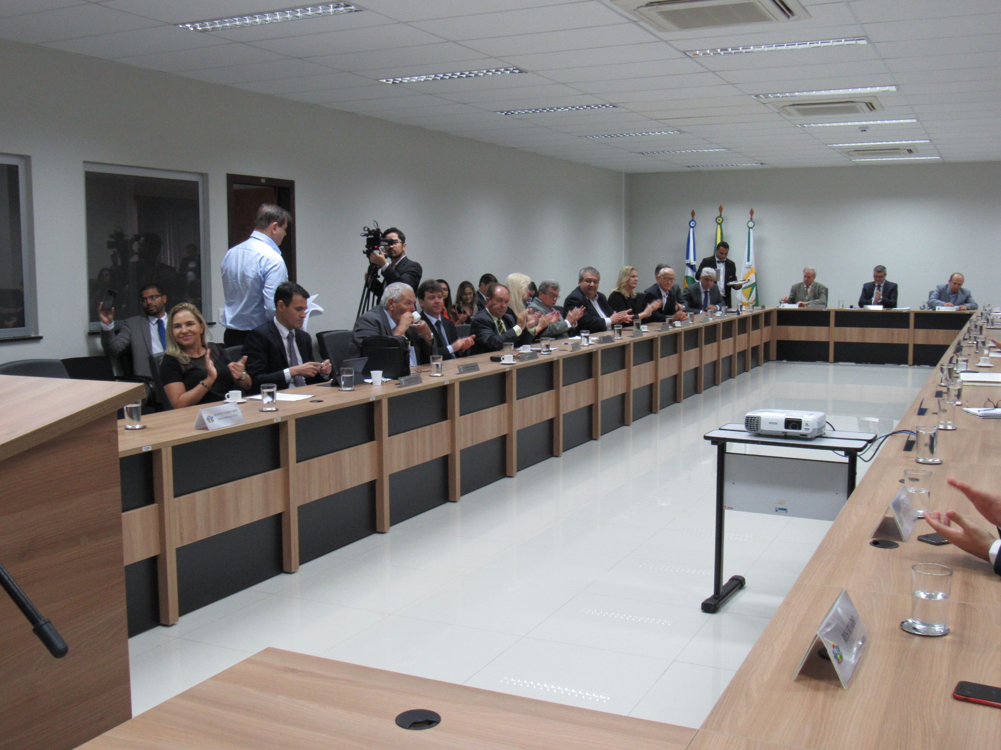 galeria/POSSE DO PROMOTOR DE JUSTIÇA ROOSEVELT PEREIRA CURSINE NO CARGO DE PROCURADOR DE JUSTIÇA - 04.04.2019