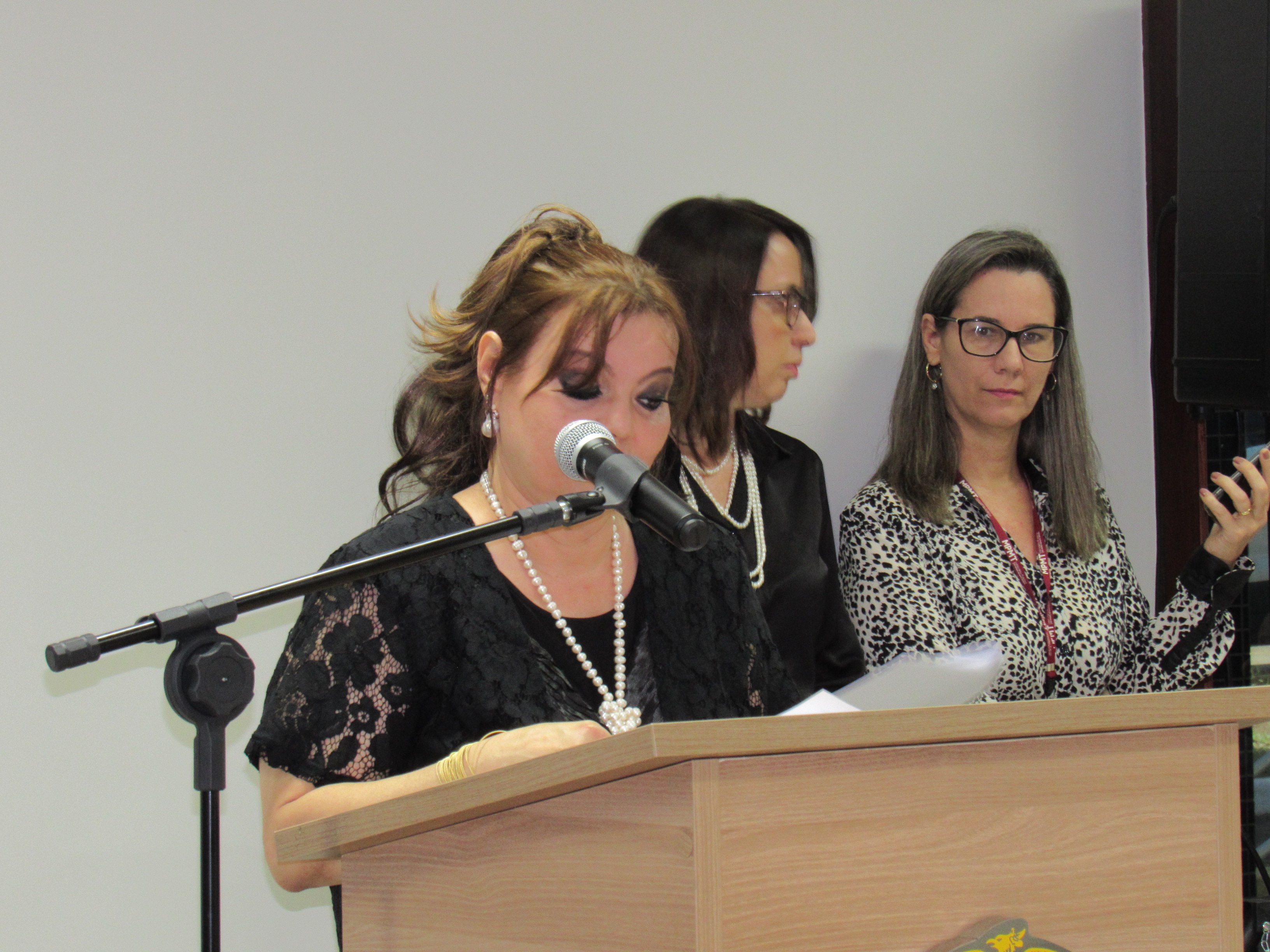 galeria/POSSE DA DRA. ESTHER LOUISE ASVOLINSQUE PEIXOTO PARA O CARGO DE PROCURADORA DE JUSTIÇA - 03.10.2019