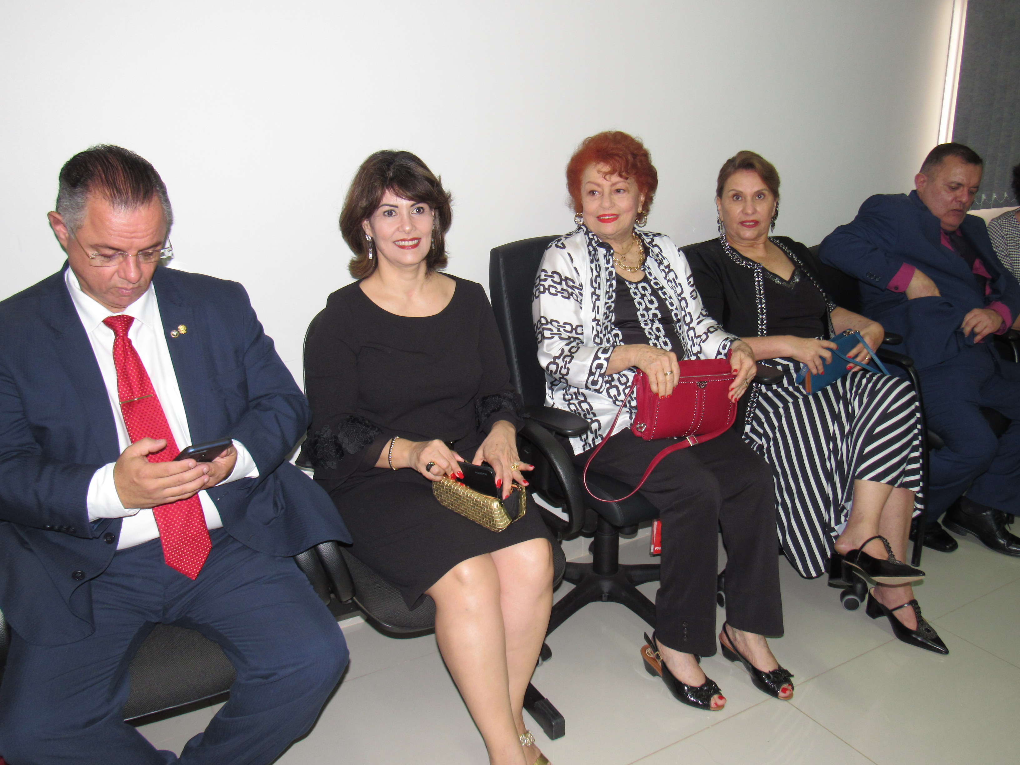 galeria/POSSE DA DRA. ESTHER LOUISE ASVOLINSQUE PEIXOTO PARA O CARGO DE PROCURADORA DE JUSTIÇA - 03.10.2019