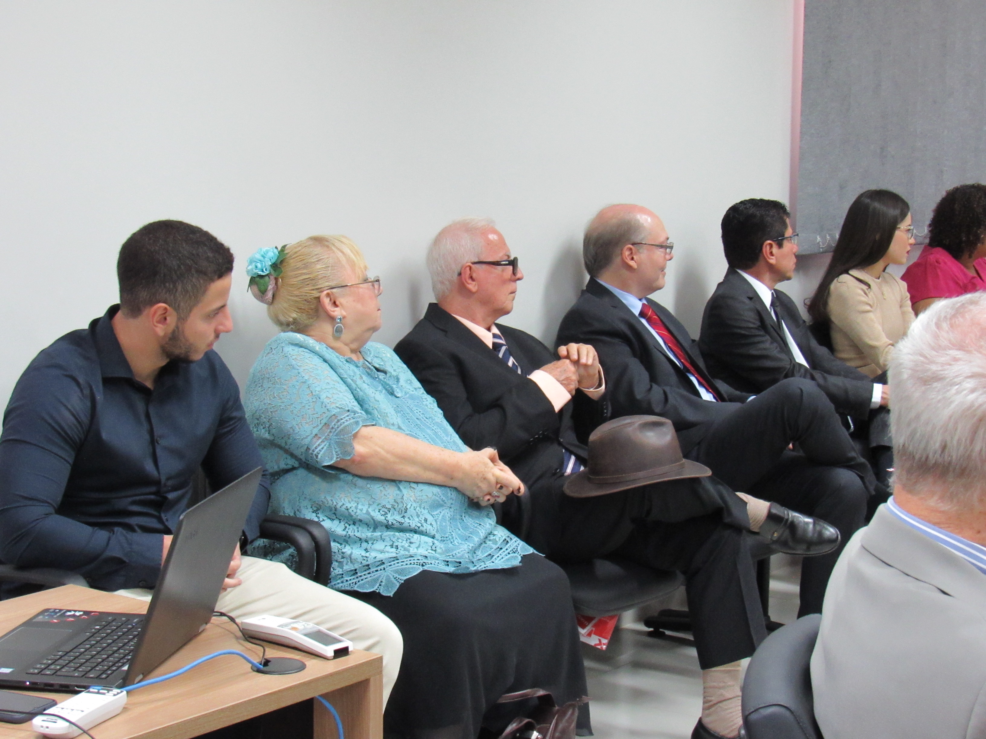 galeria/POSSE DA DRA. ESTHER LOUISE ASVOLINSQUE PEIXOTO PARA O CARGO DE PROCURADORA DE JUSTIÇA - 03.10.2019