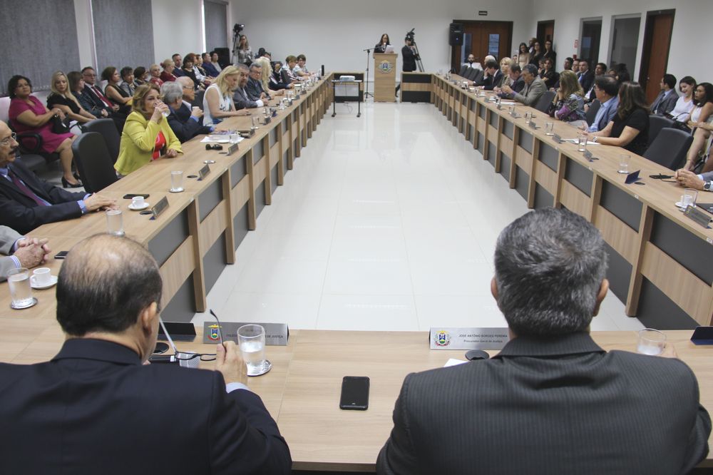 galeria/POSSE DA DRA. ESTHER LOUISE ASVOLINSQUE PEIXOTO PARA O CARGO DE PROCURADORA DE JUSTIÇA - 03.10.2019