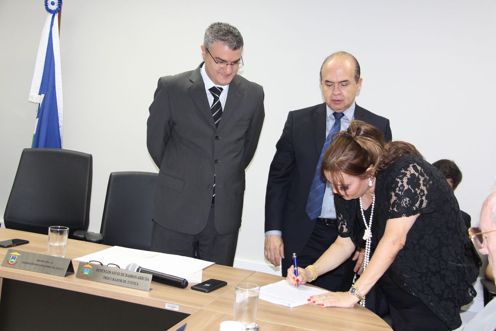 galeria/POSSE DA DRA. ESTHER LOUISE ASVOLINSQUE PEIXOTO PARA O CARGO DE PROCURADORA DE JUSTIÇA - 03.10.2019