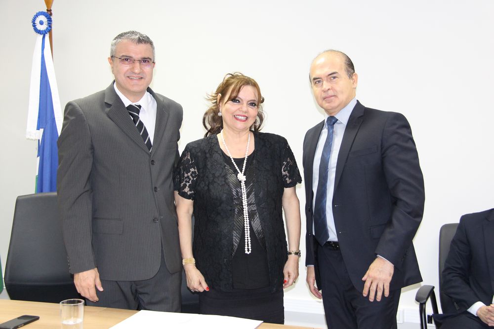 galeria/POSSE DA DRA. ESTHER LOUISE ASVOLINSQUE PEIXOTO PARA O CARGO DE PROCURADORA DE JUSTIÇA - 03.10.2019