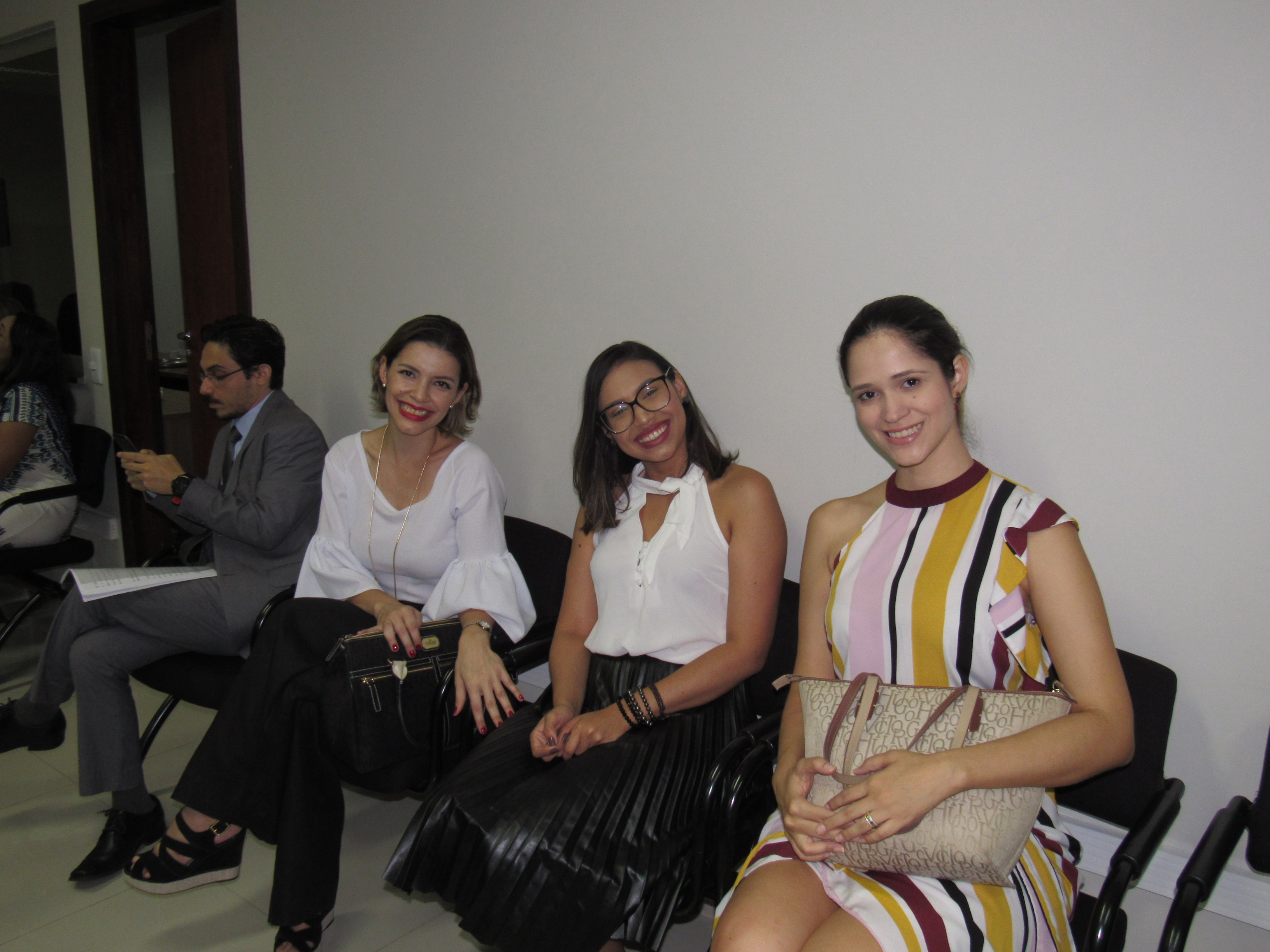 galeria/POSSE DA DRA. ESTHER LOUISE ASVOLINSQUE PEIXOTO PARA O CARGO DE PROCURADORA DE JUSTIÇA - 03.10.2019