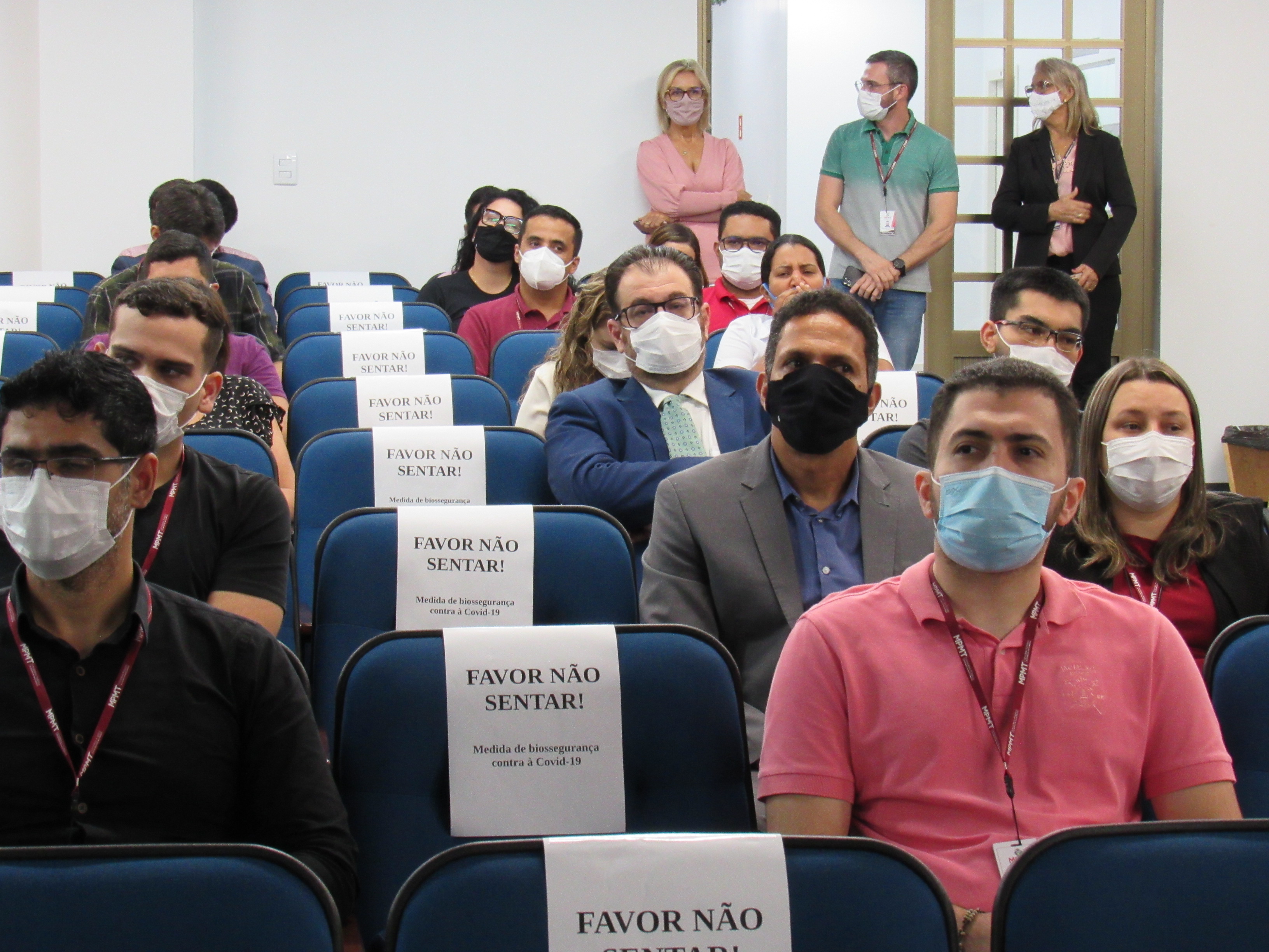 galeria/CEAF COMO ESCOLA DE GOVERNO, LANÇAMENTO DE REVISTA E PALESTRA SOBRE COVID 19