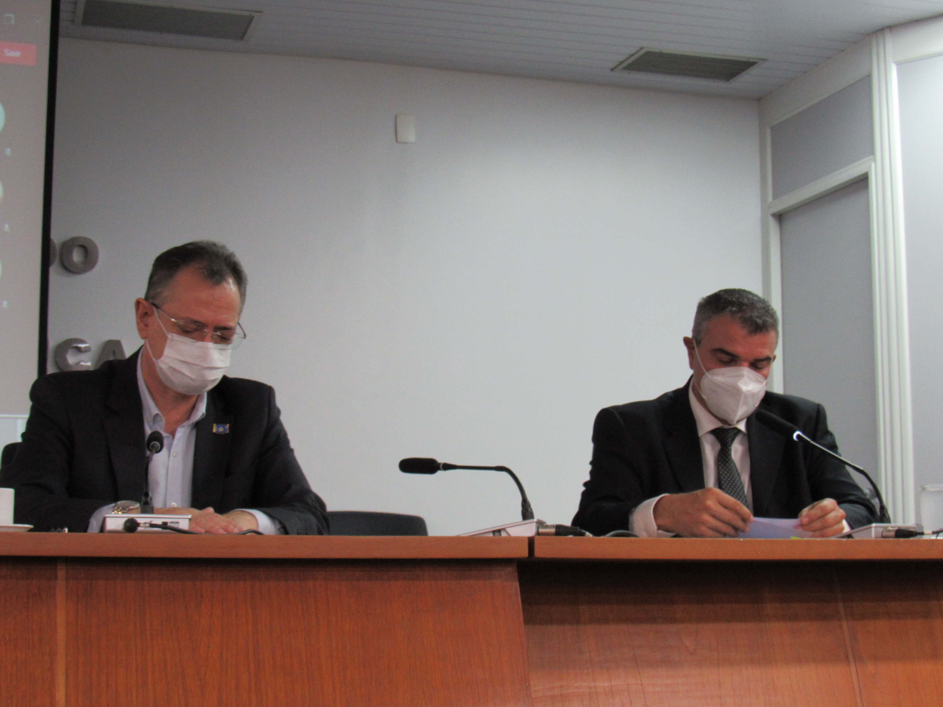 galeria/CEAF COMO ESCOLA DE GOVERNO, LANÇAMENTO DE REVISTA E PALESTRA SOBRE COVID 19