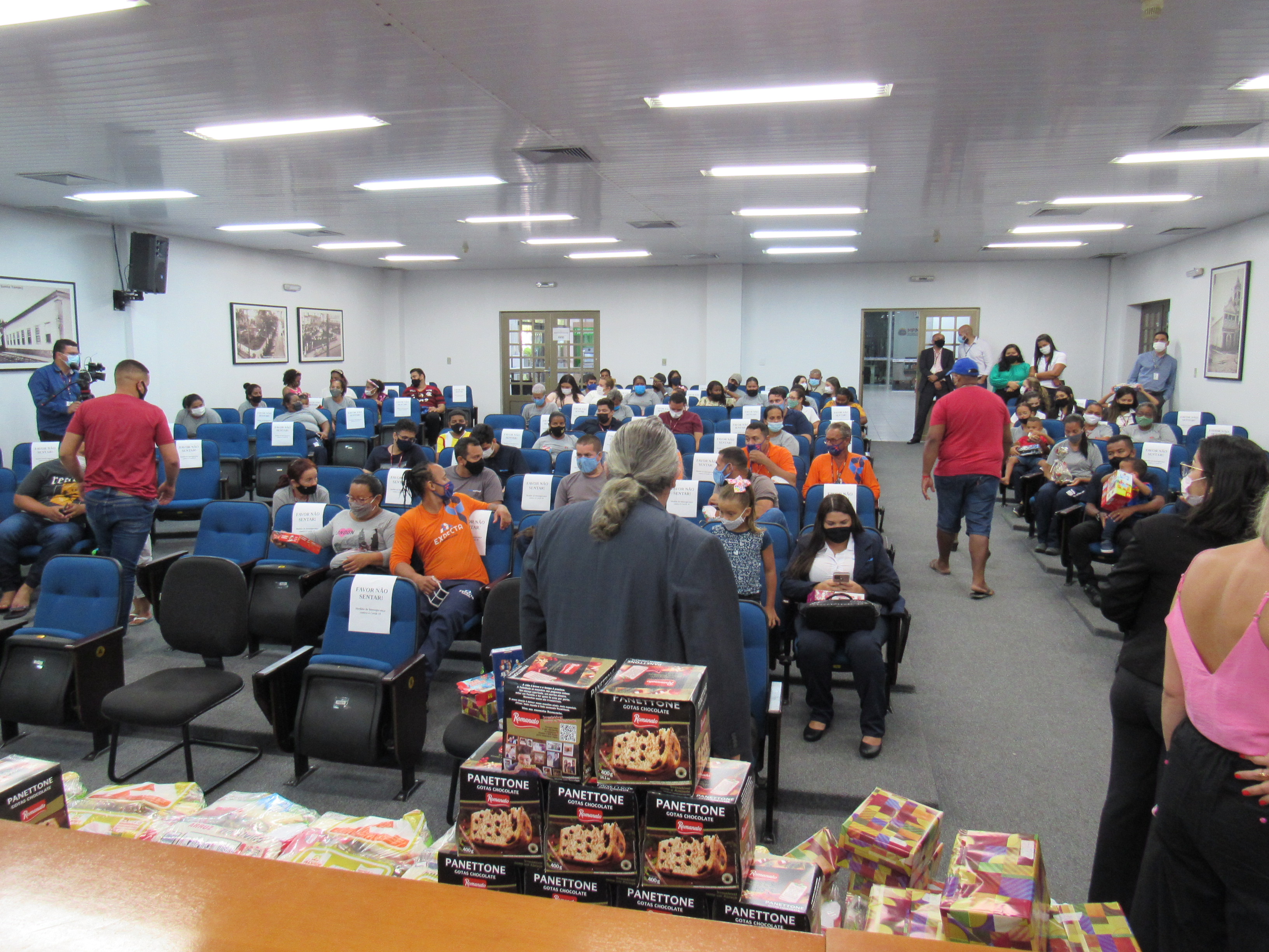 galeria/NATAL COM COLABORADORES TERCEIRIZADOS