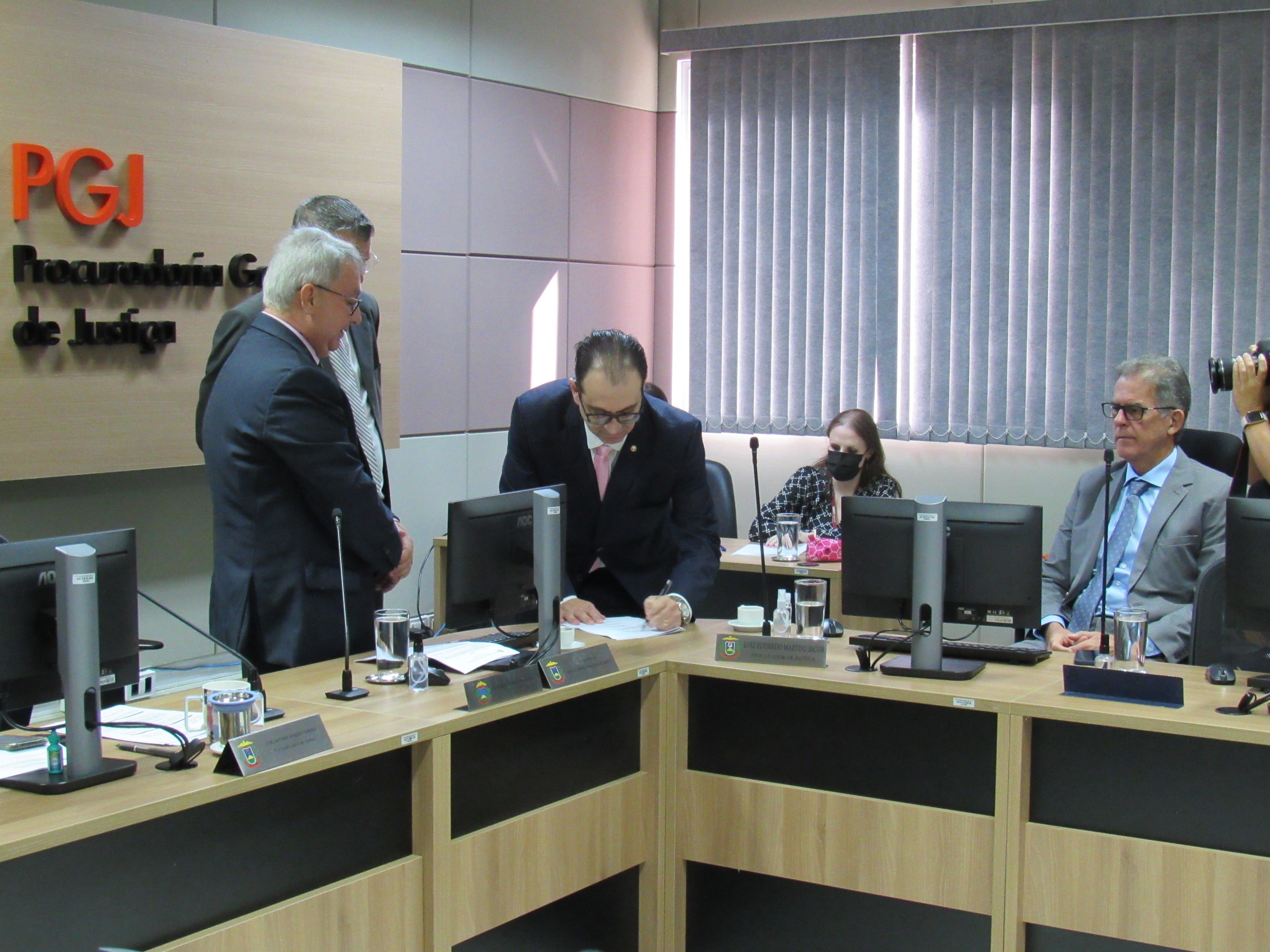 galeria/POSSE DR ALEXANDRE GUEDES COMO PROCURADOR DE JUSTIÇA EM 05 05 2022