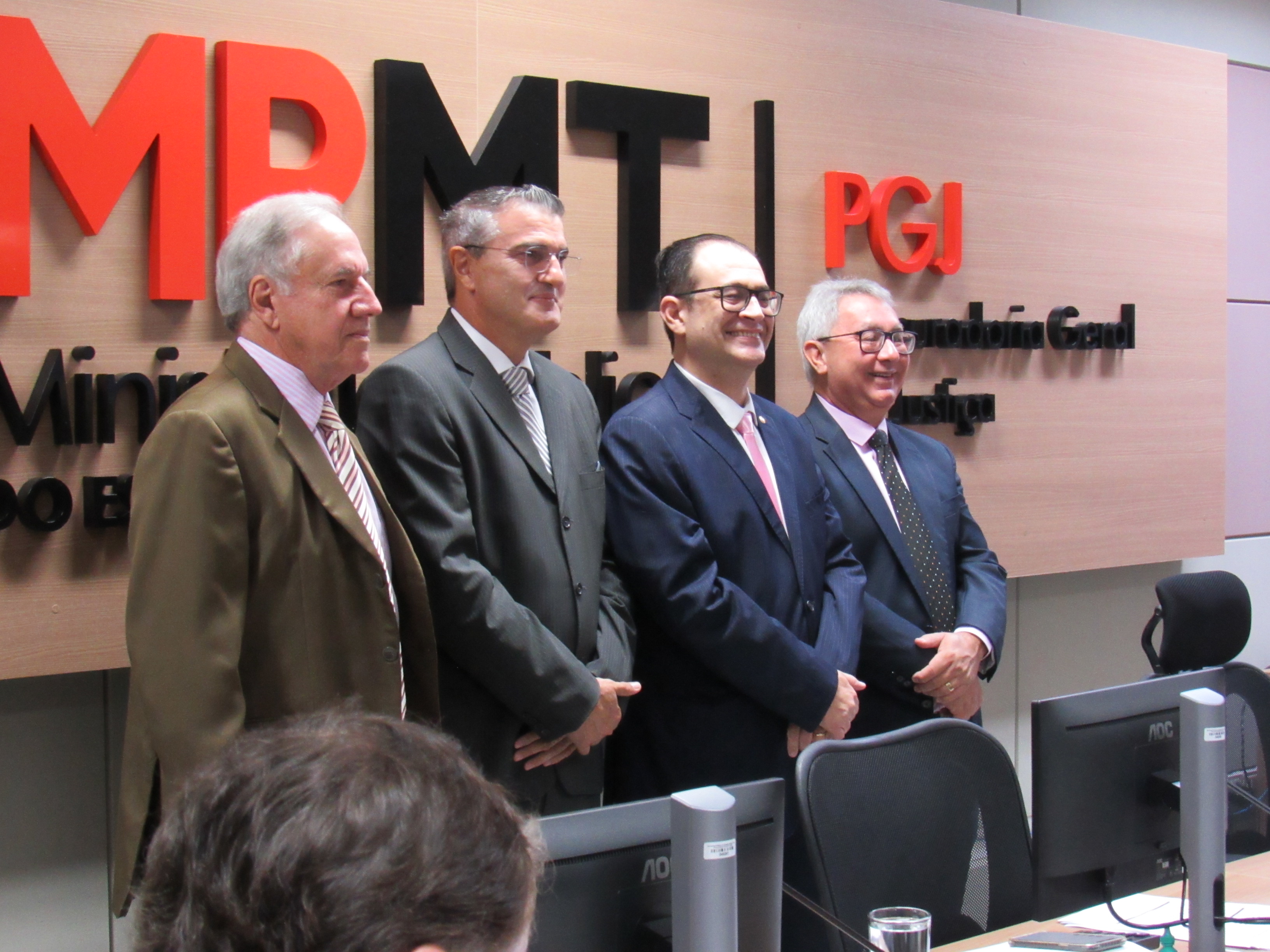 galeria/POSSE DR ALEXANDRE GUEDES COMO PROCURADOR DE JUSTIÇA EM 05 05 2022