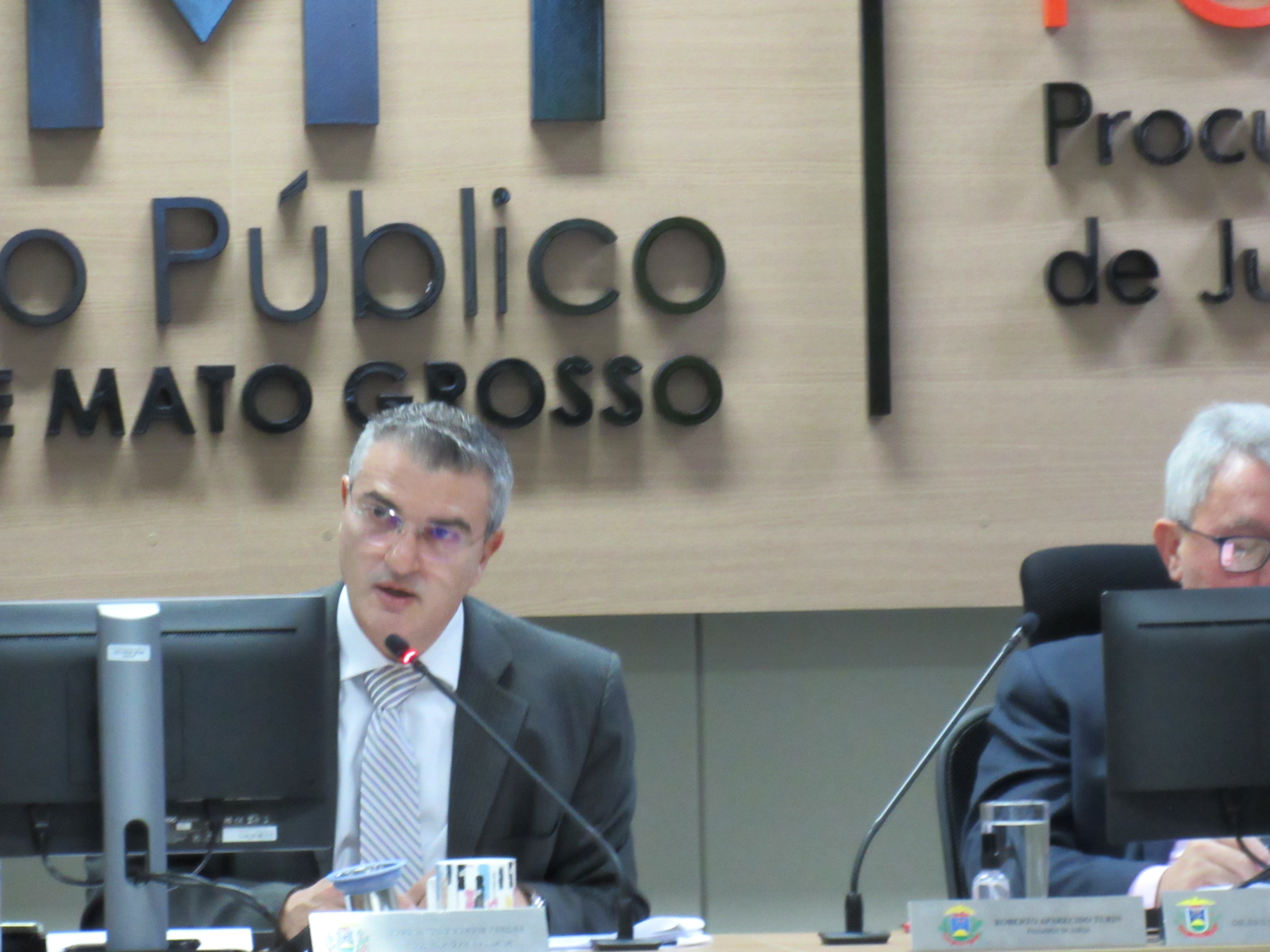 galeria/POSSE DR ALEXANDRE GUEDES COMO PROCURADOR DE JUSTIÇA EM 05 05 2022