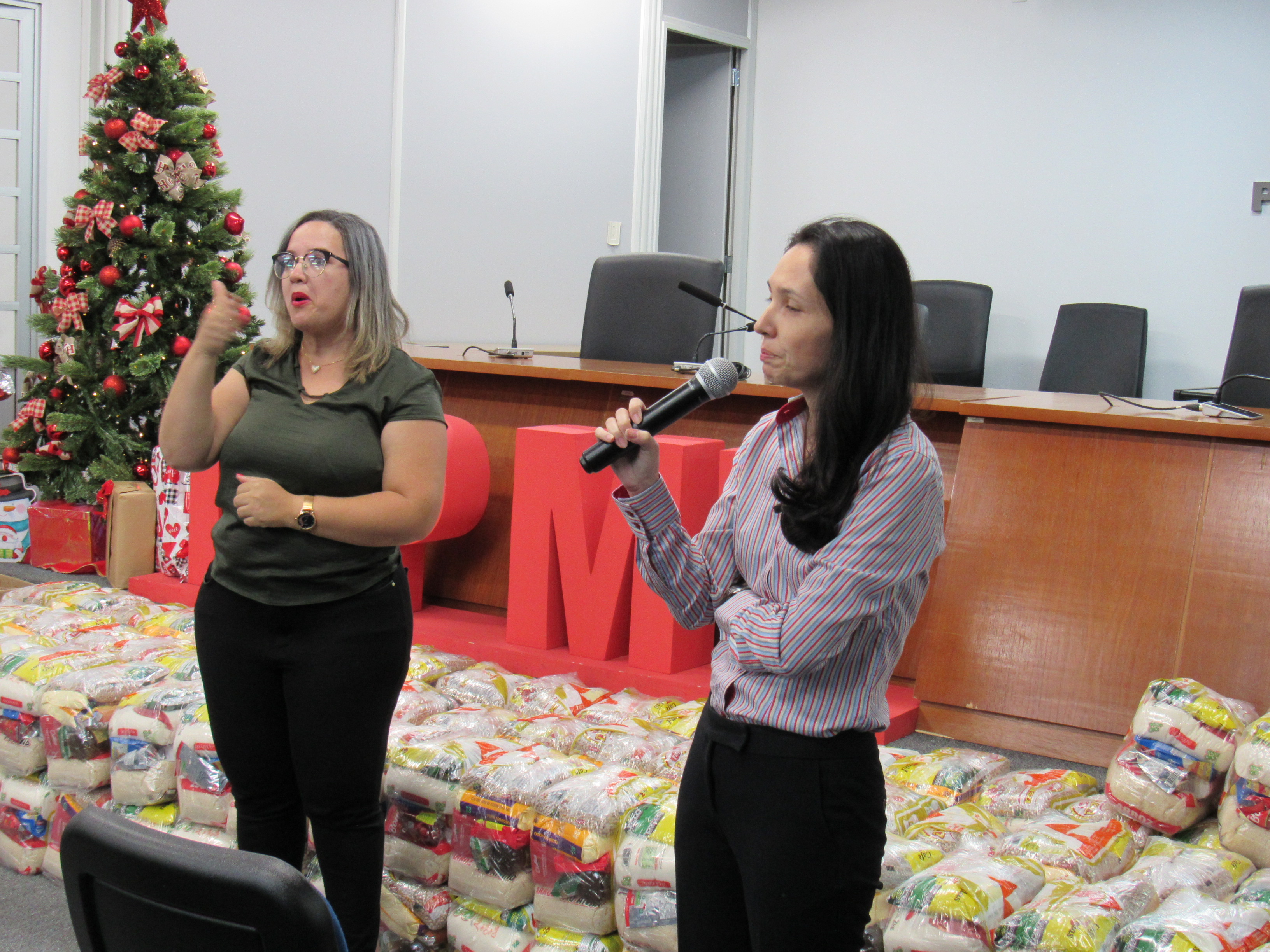 galeria/CONFRATERNIZAÇÃO DE NATAL DE TERCEIRIZADOS