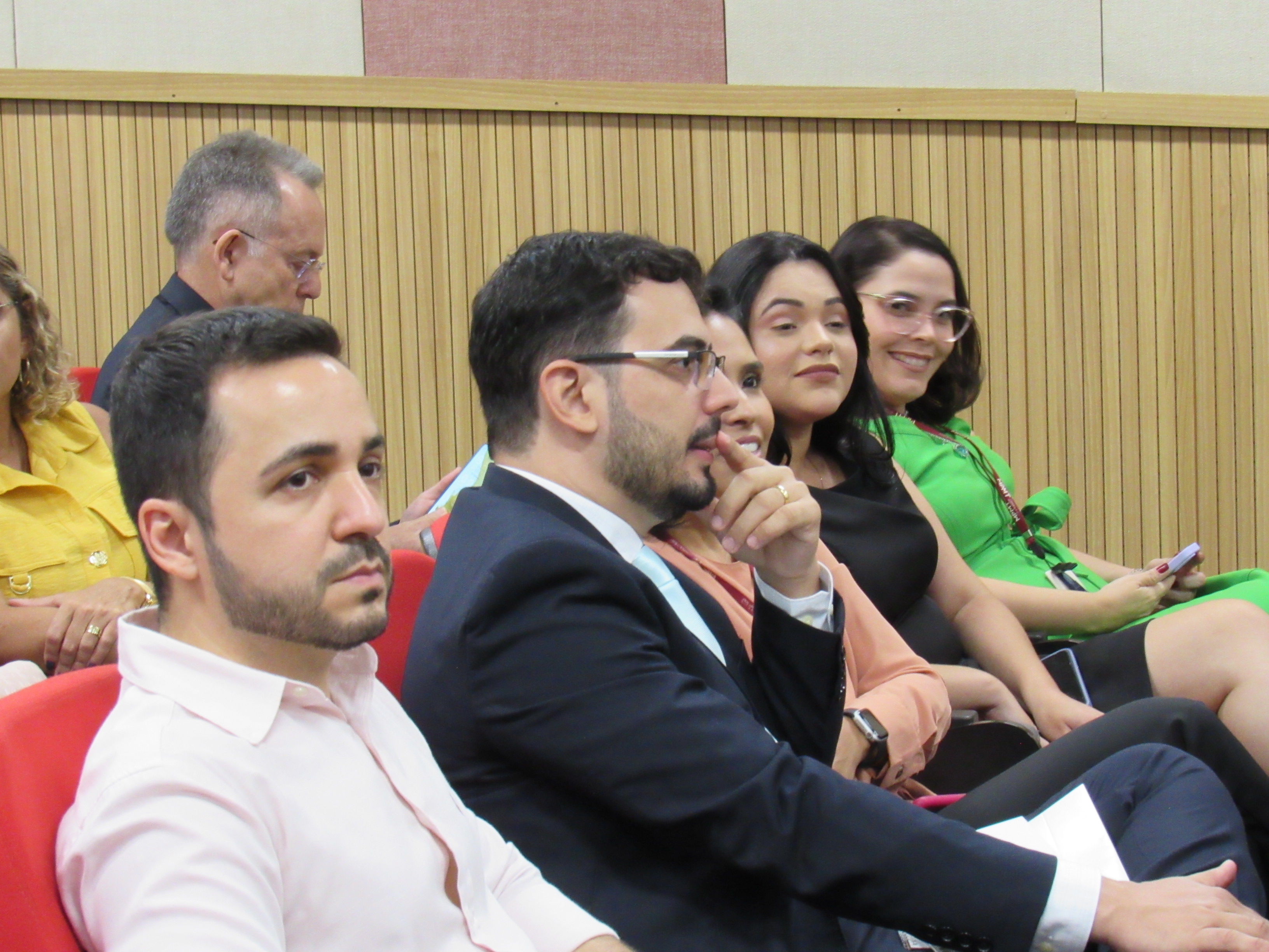 galeria/POSSE DO PGJ DR. DEOSDETE CRUZ JÚNIOR