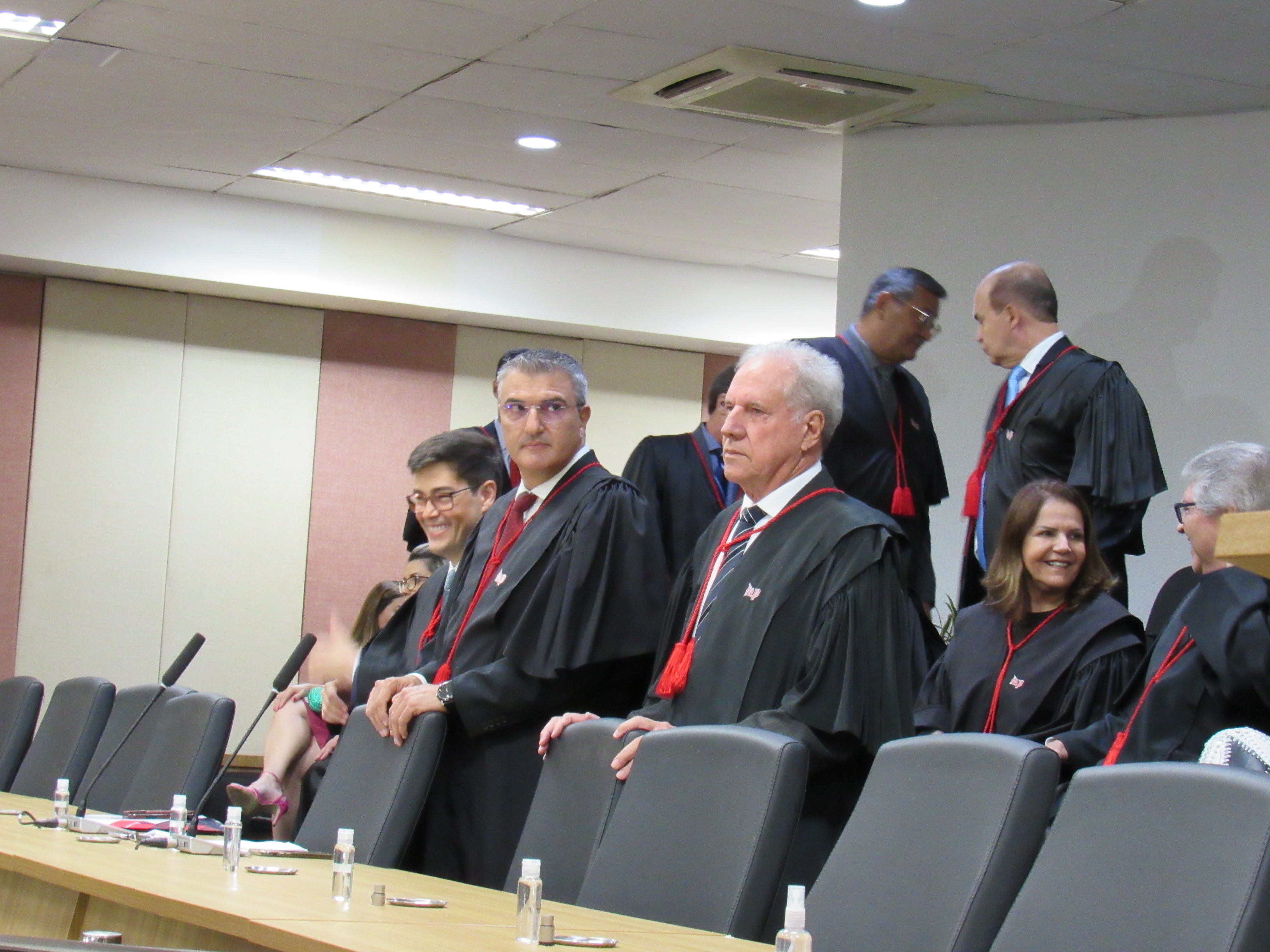 galeria/POSSE DO PGJ DR. DEOSDETE CRUZ JÚNIOR