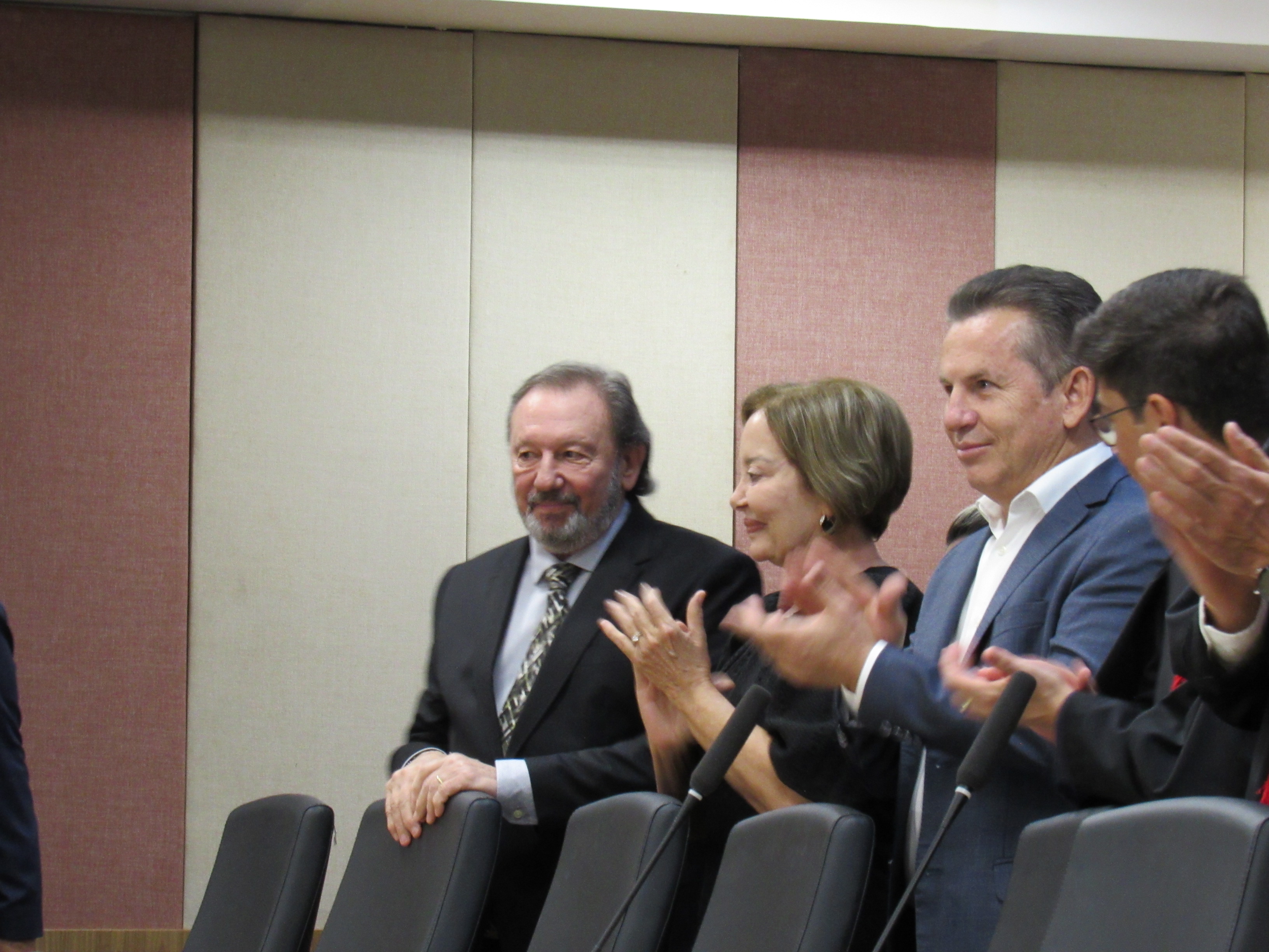 galeria/POSSE DO PGJ DR. DEOSDETE CRUZ JÚNIOR