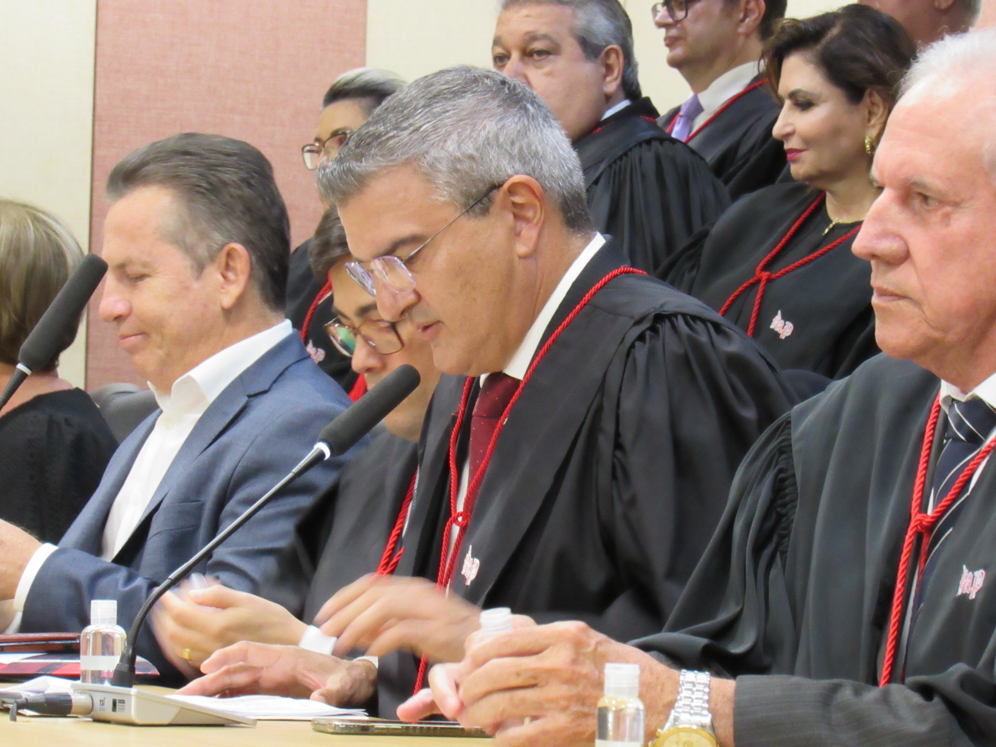 galeria/POSSE DO PGJ DR. DEOSDETE CRUZ JÚNIOR