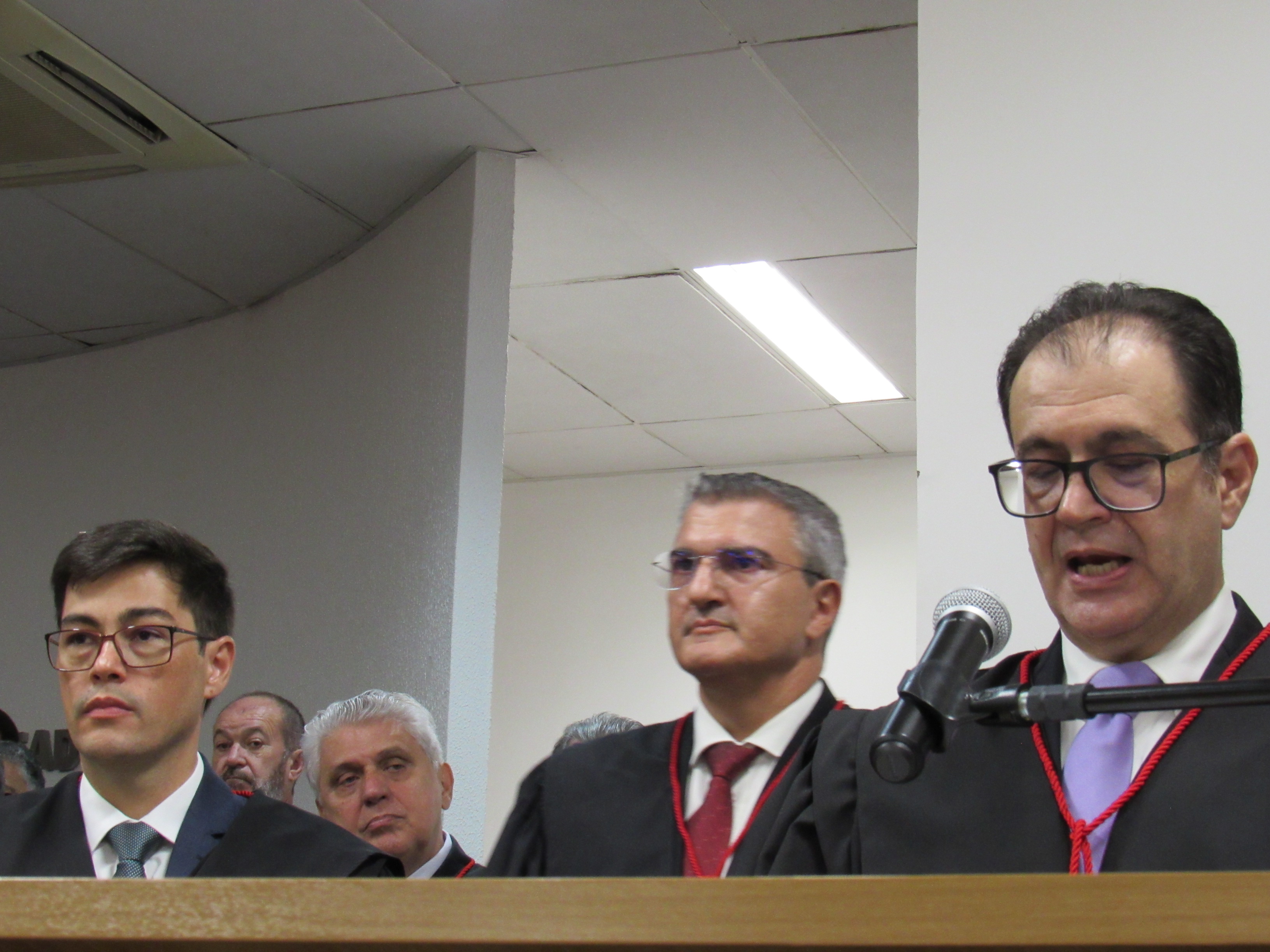 galeria/POSSE DO PGJ DR. DEOSDETE CRUZ JÚNIOR