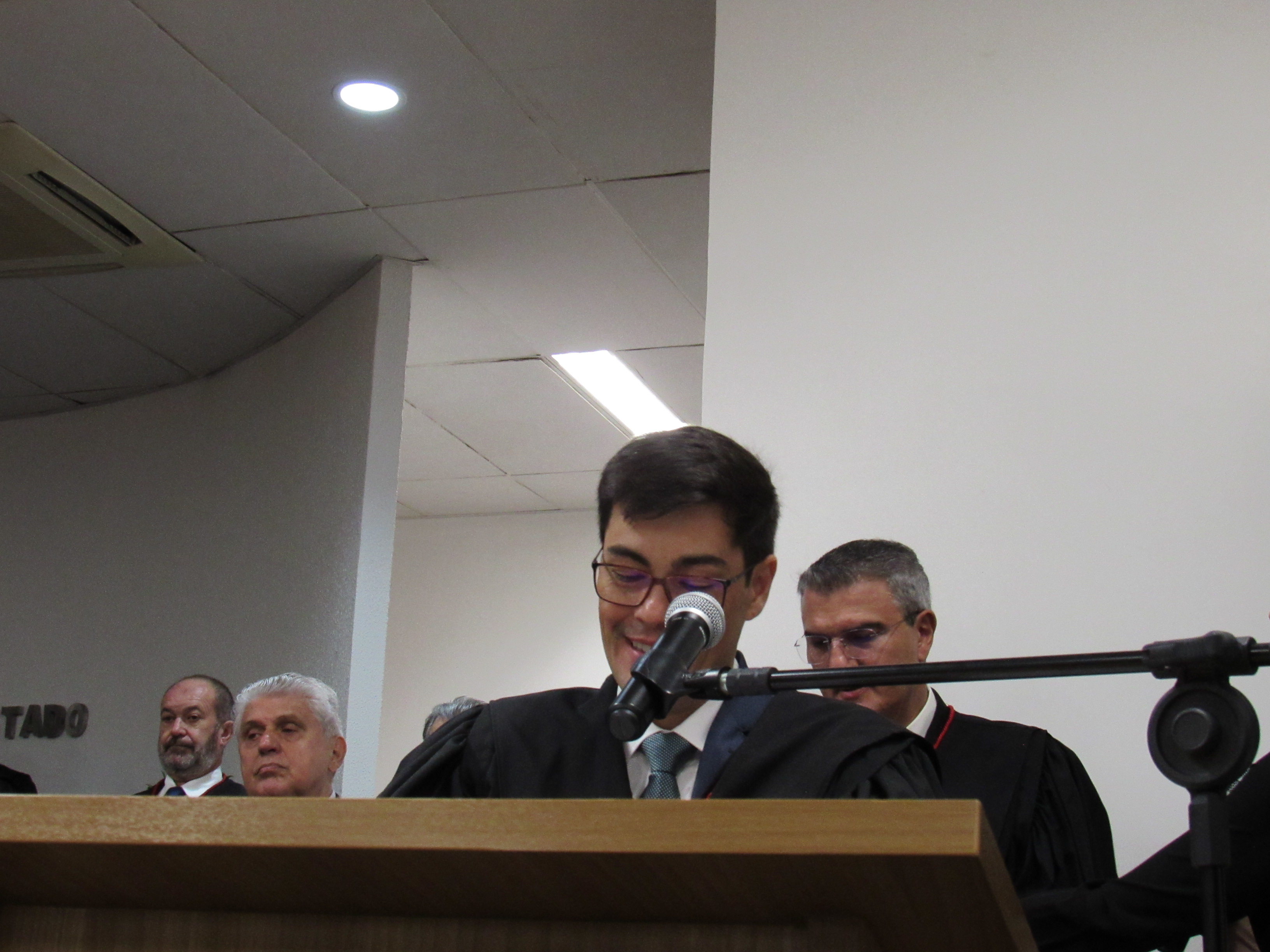 galeria/POSSE DO PGJ DR. DEOSDETE CRUZ JÚNIOR