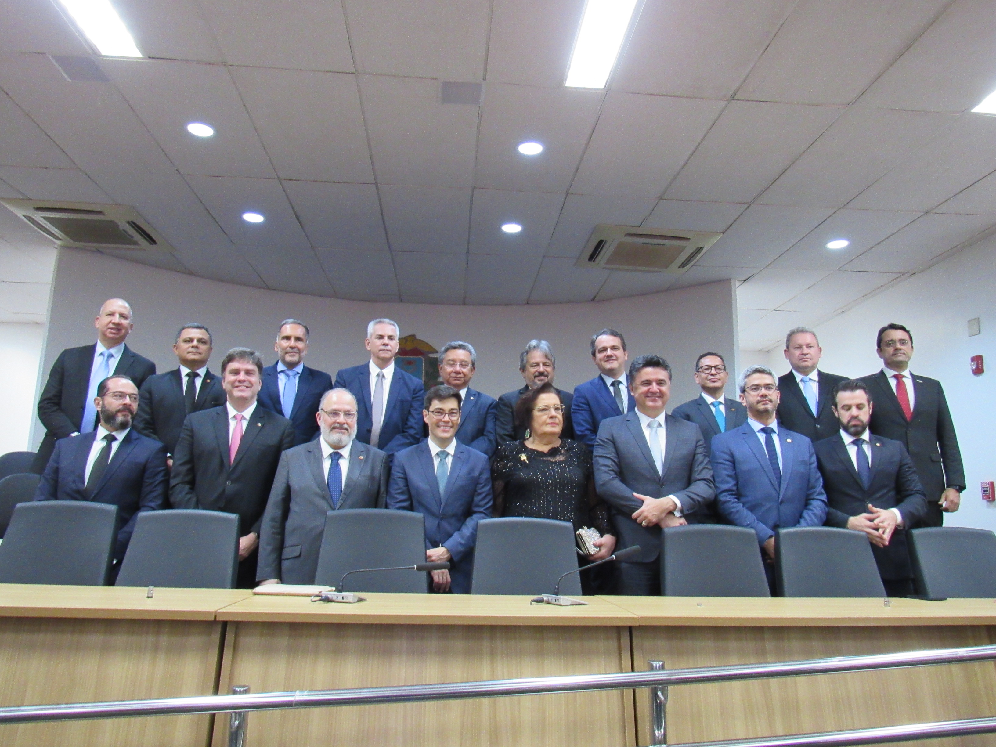 galeria/POSSE DO PGJ DR. DEOSDETE CRUZ JÚNIOR