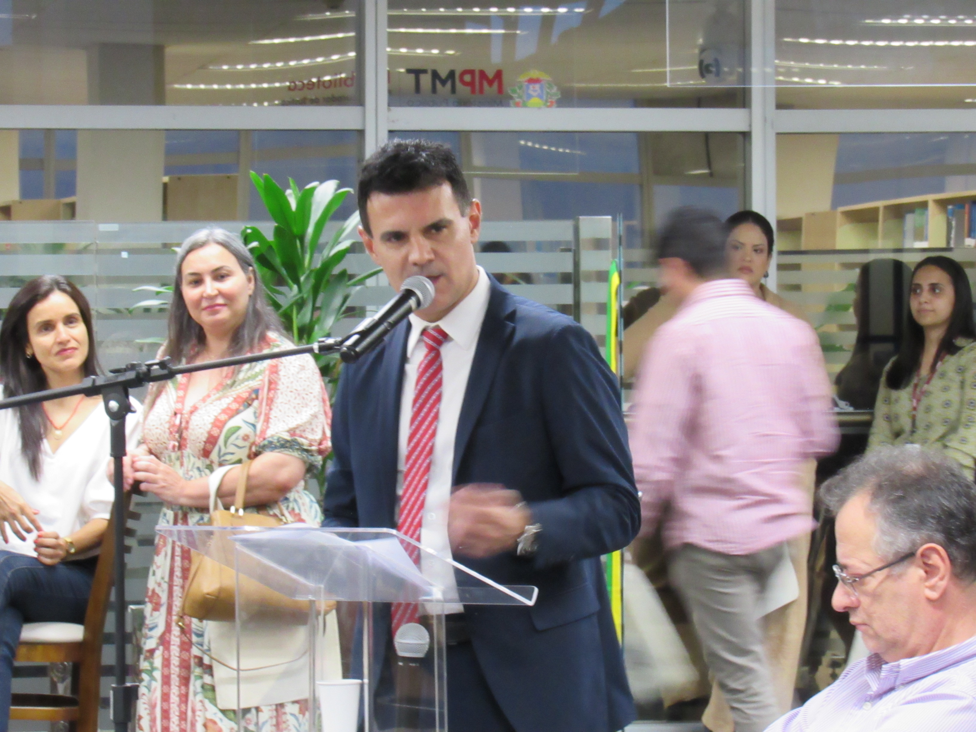 galeria/NOVA BIBLIOTECA