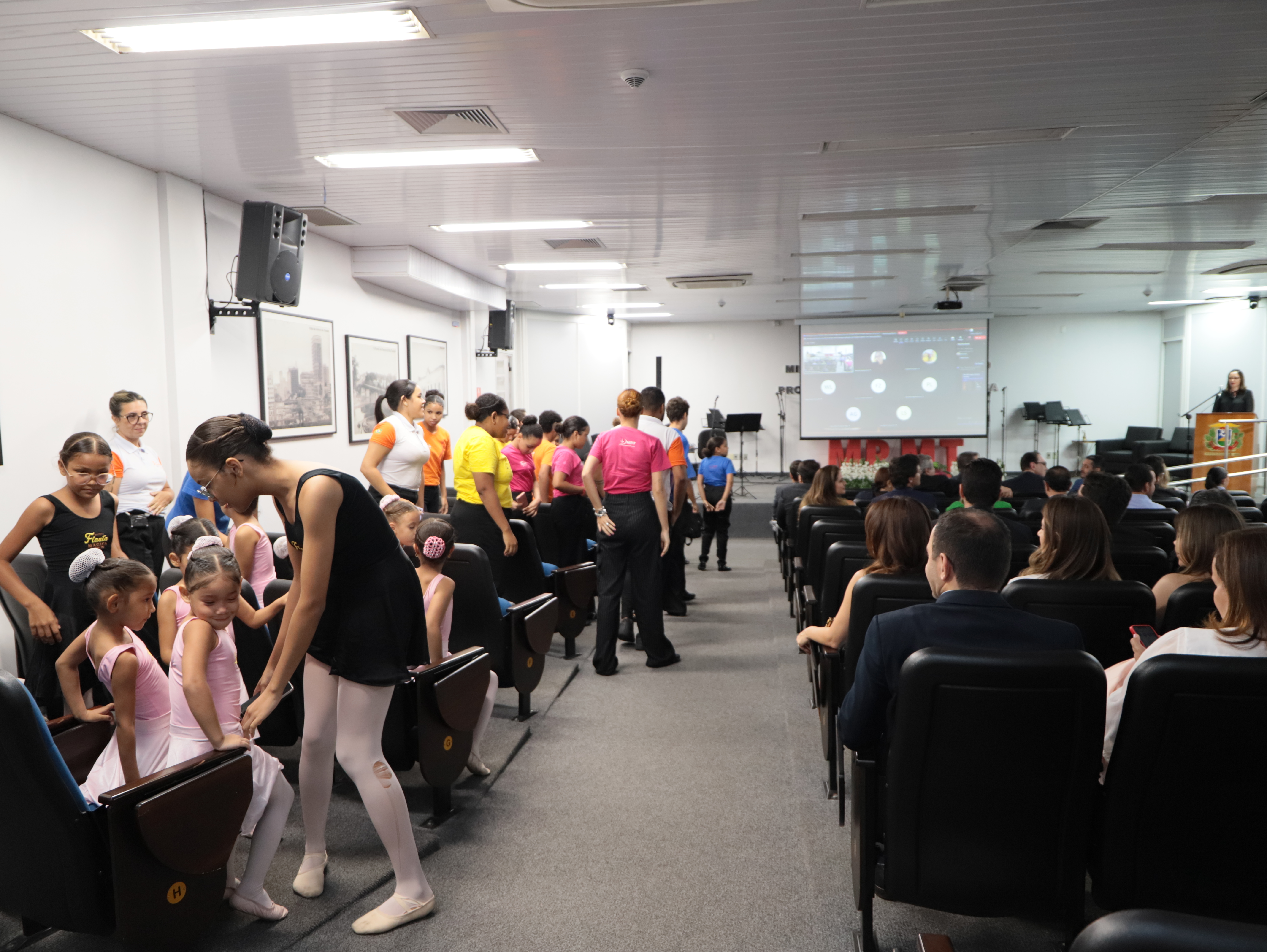 galeria/ABERTURA DO 25º ENC. EST. DO MP