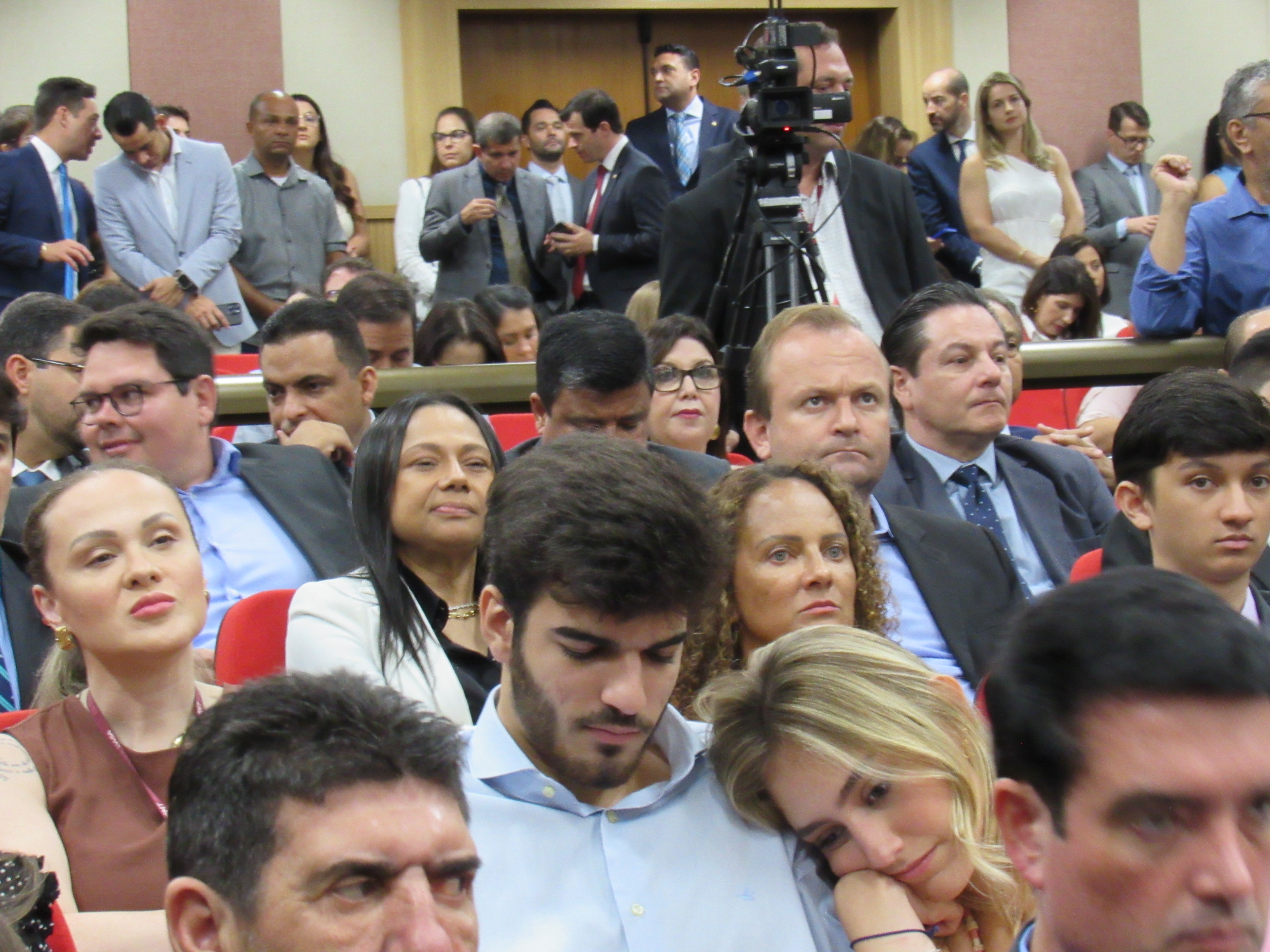 galeria/POSSE DO DR RODRIGO COMO PGJ