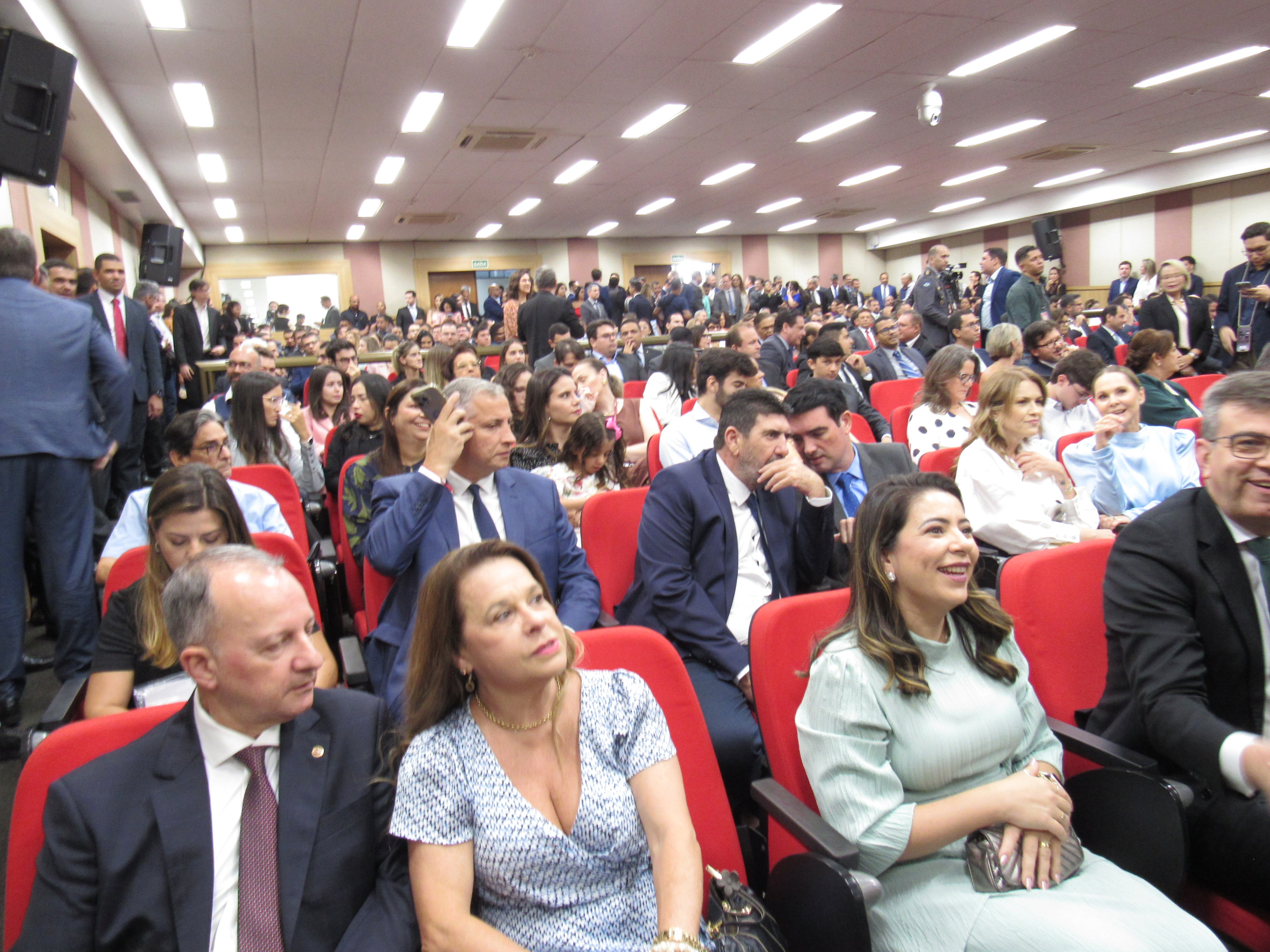 galeria/POSSE DO DR RODRIGO COMO PGJ