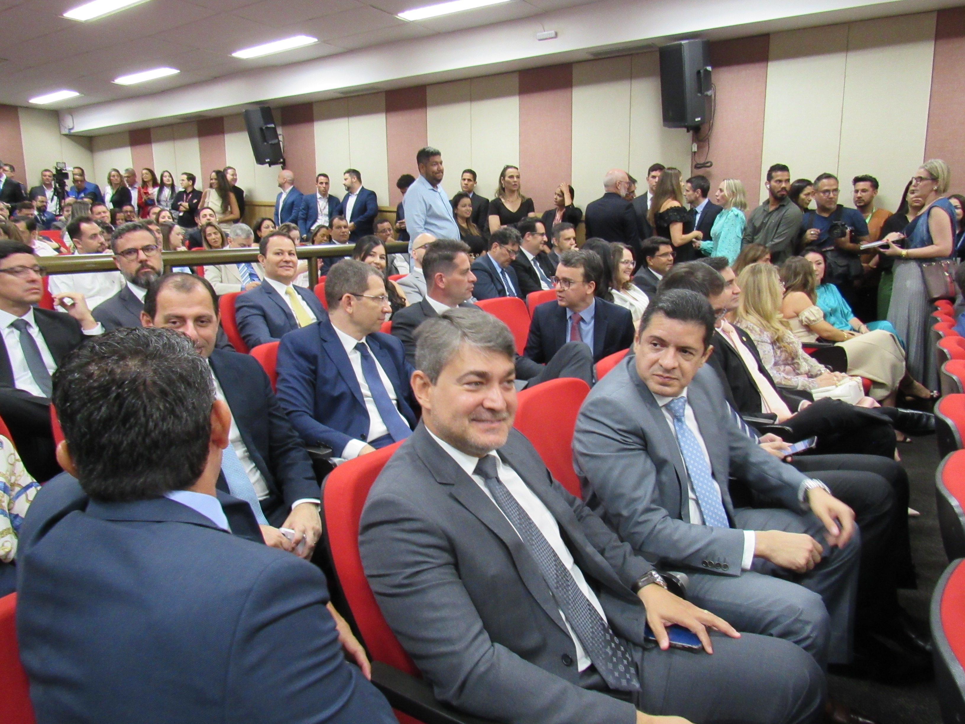 galeria/POSSE DO DR RODRIGO COMO PGJ