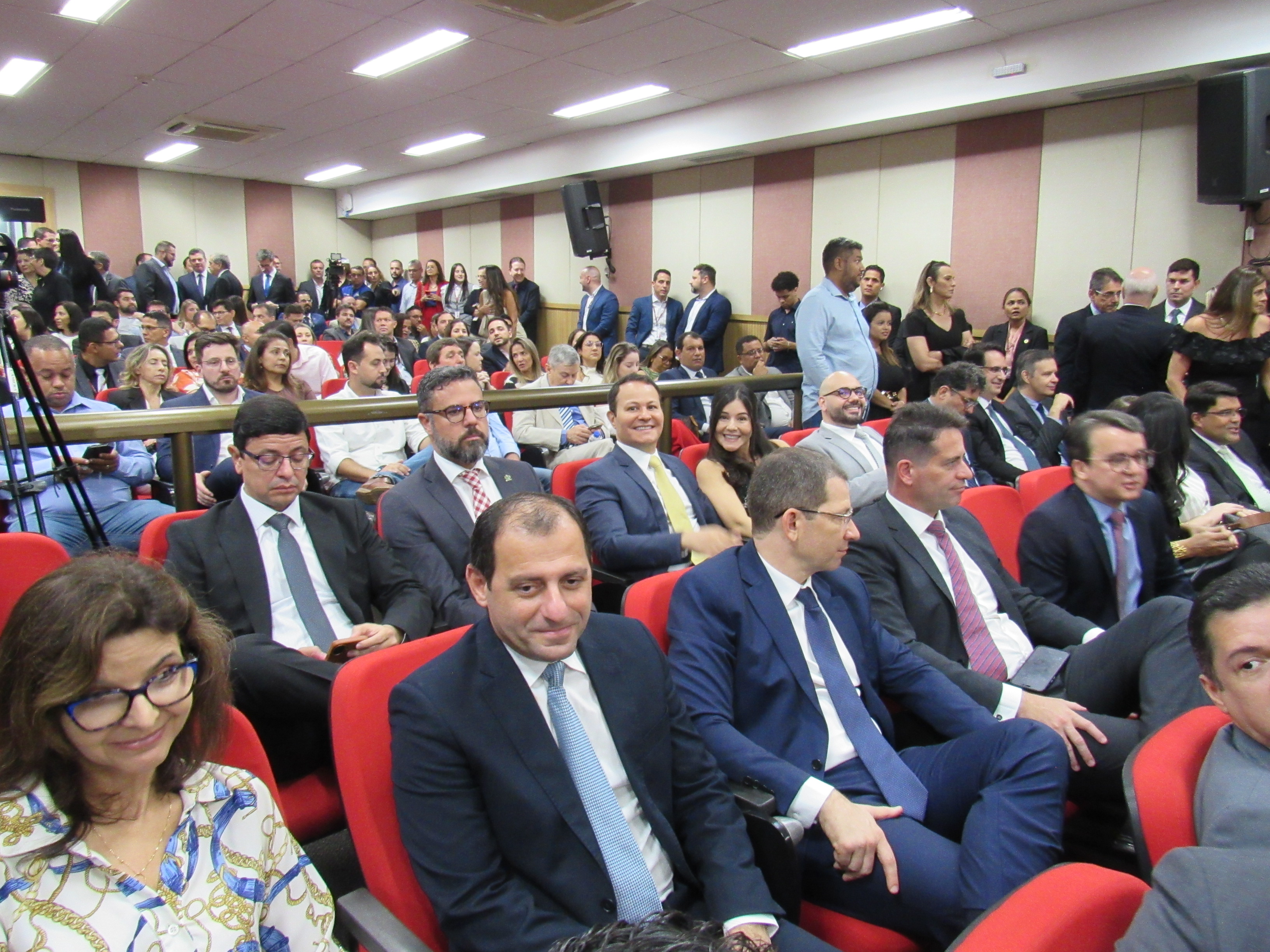 galeria/POSSE DO DR RODRIGO COMO PGJ