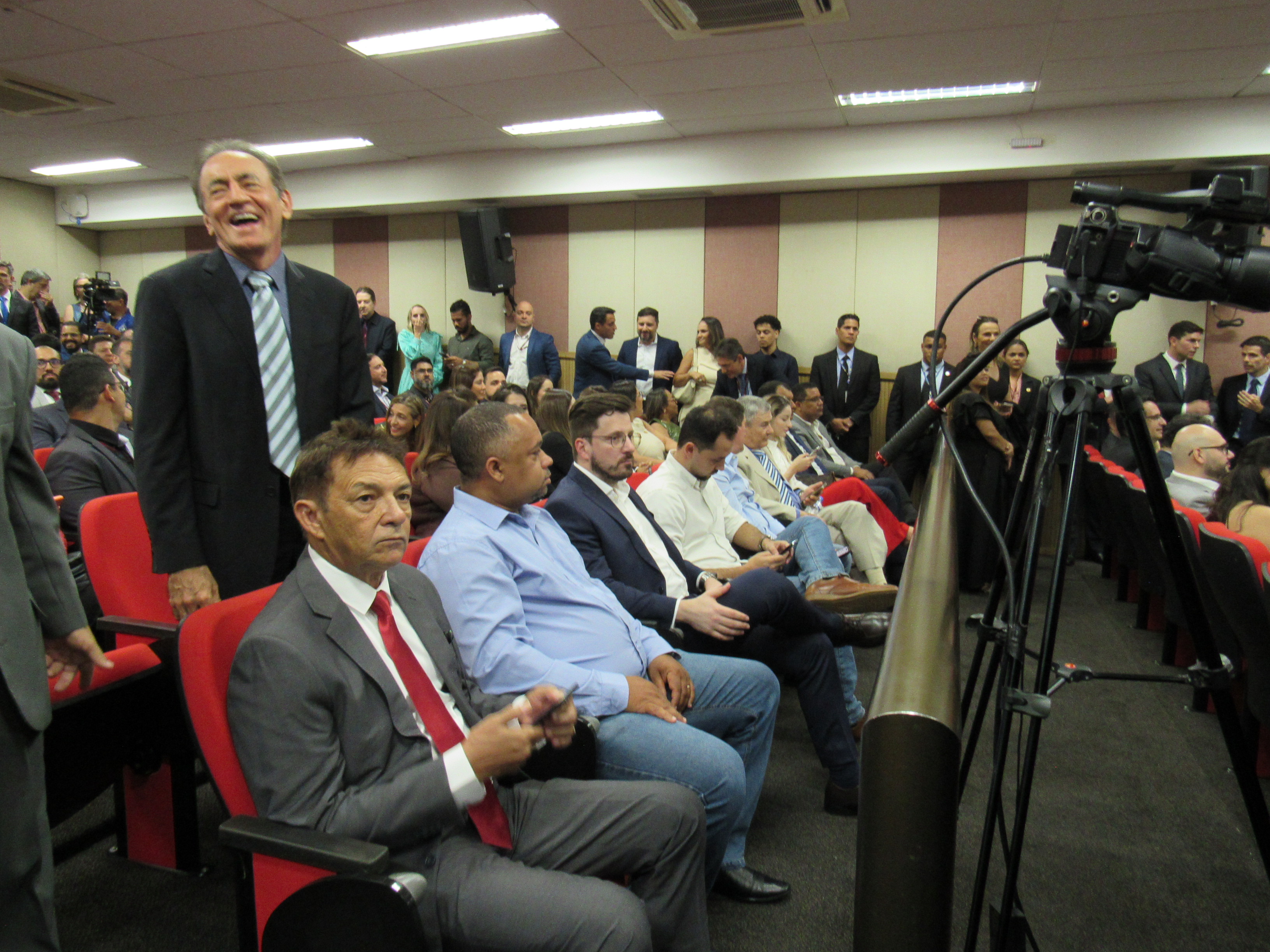 galeria/POSSE DO DR RODRIGO COMO PGJ