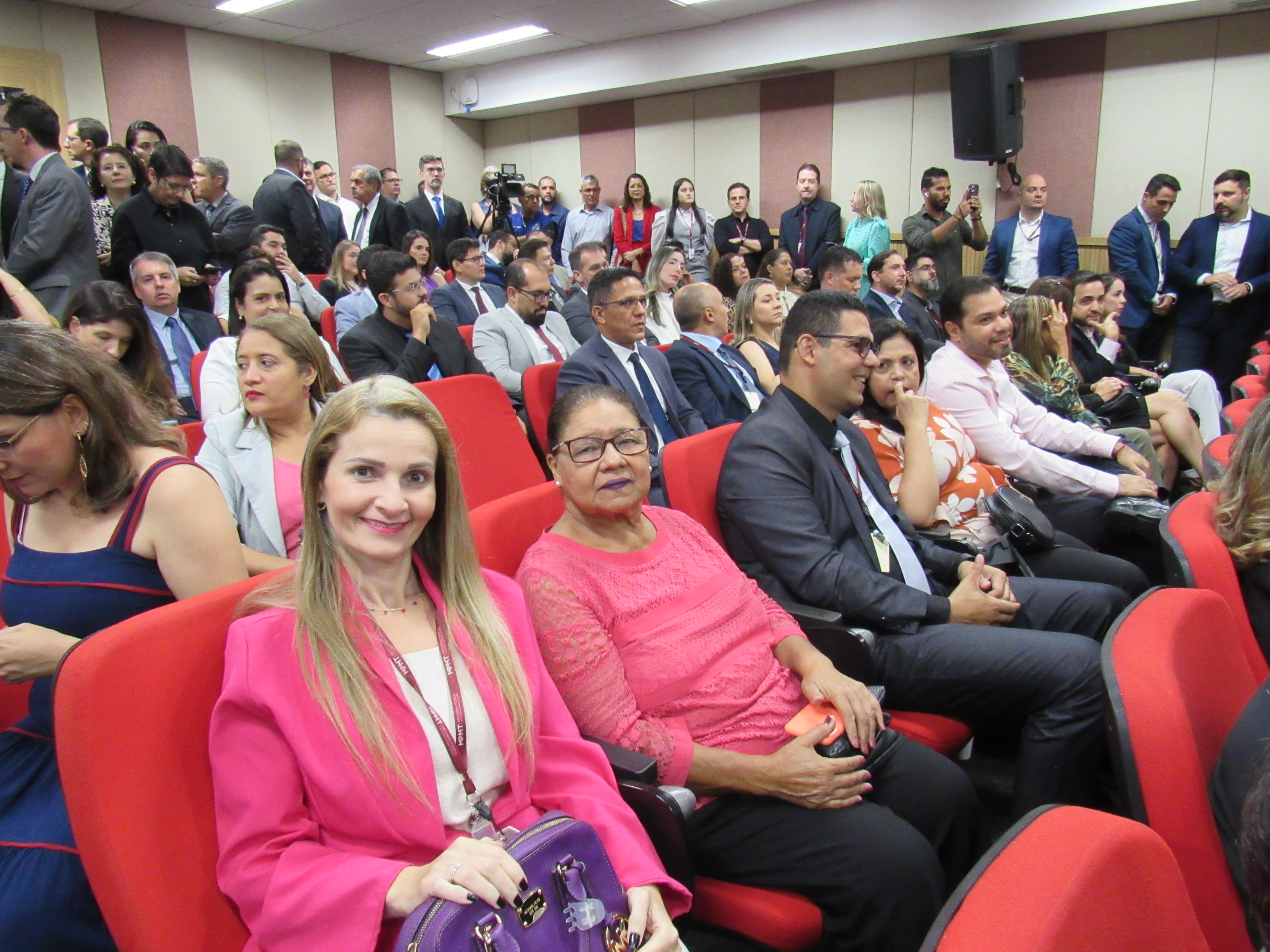 galeria/POSSE DO DR RODRIGO COMO PGJ