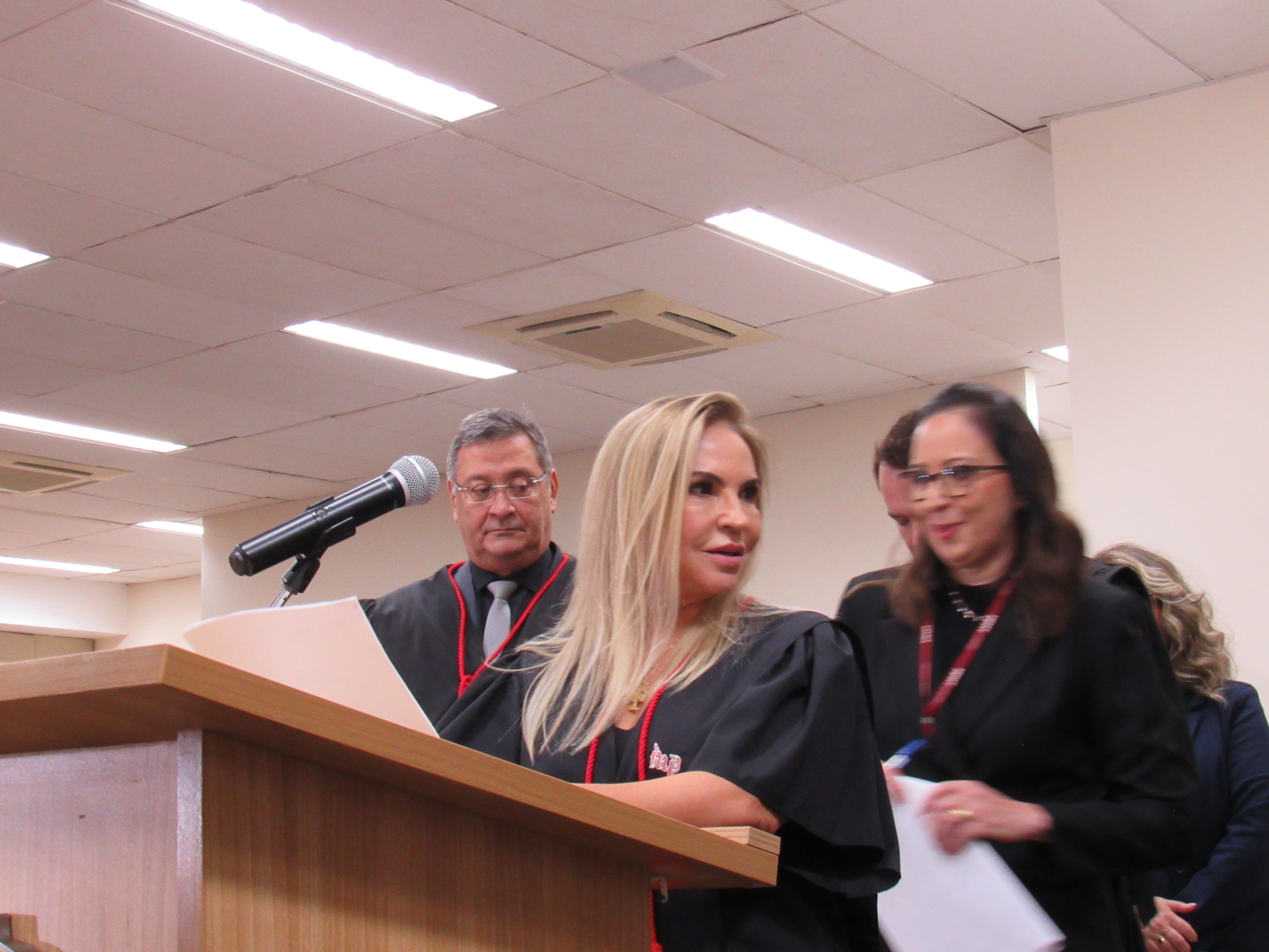 galeria/POSSE DO DR RODRIGO COMO PGJ