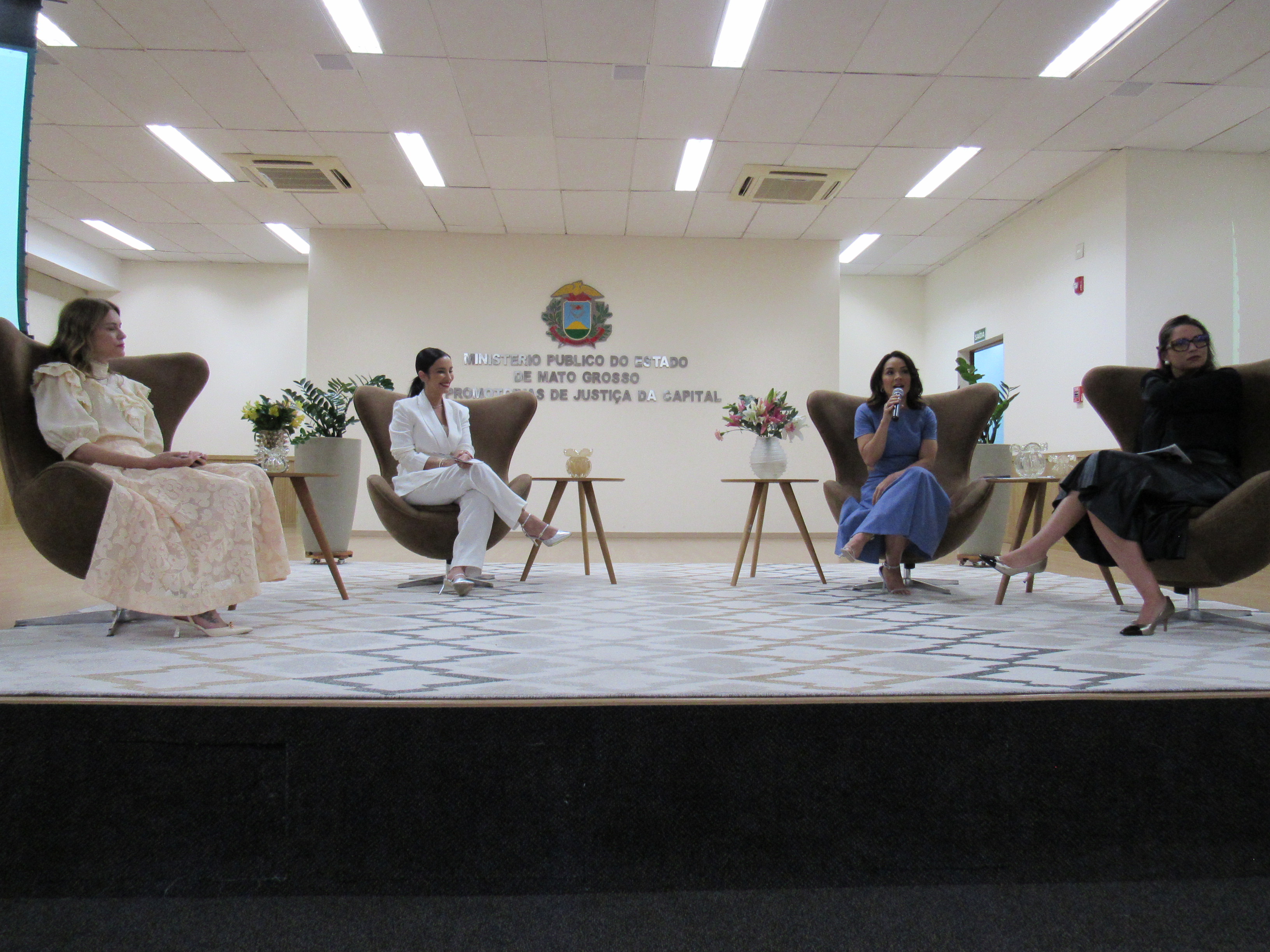 galeria/COMEMORAÇÃO DIA INTERNACIONAL DA MULHER