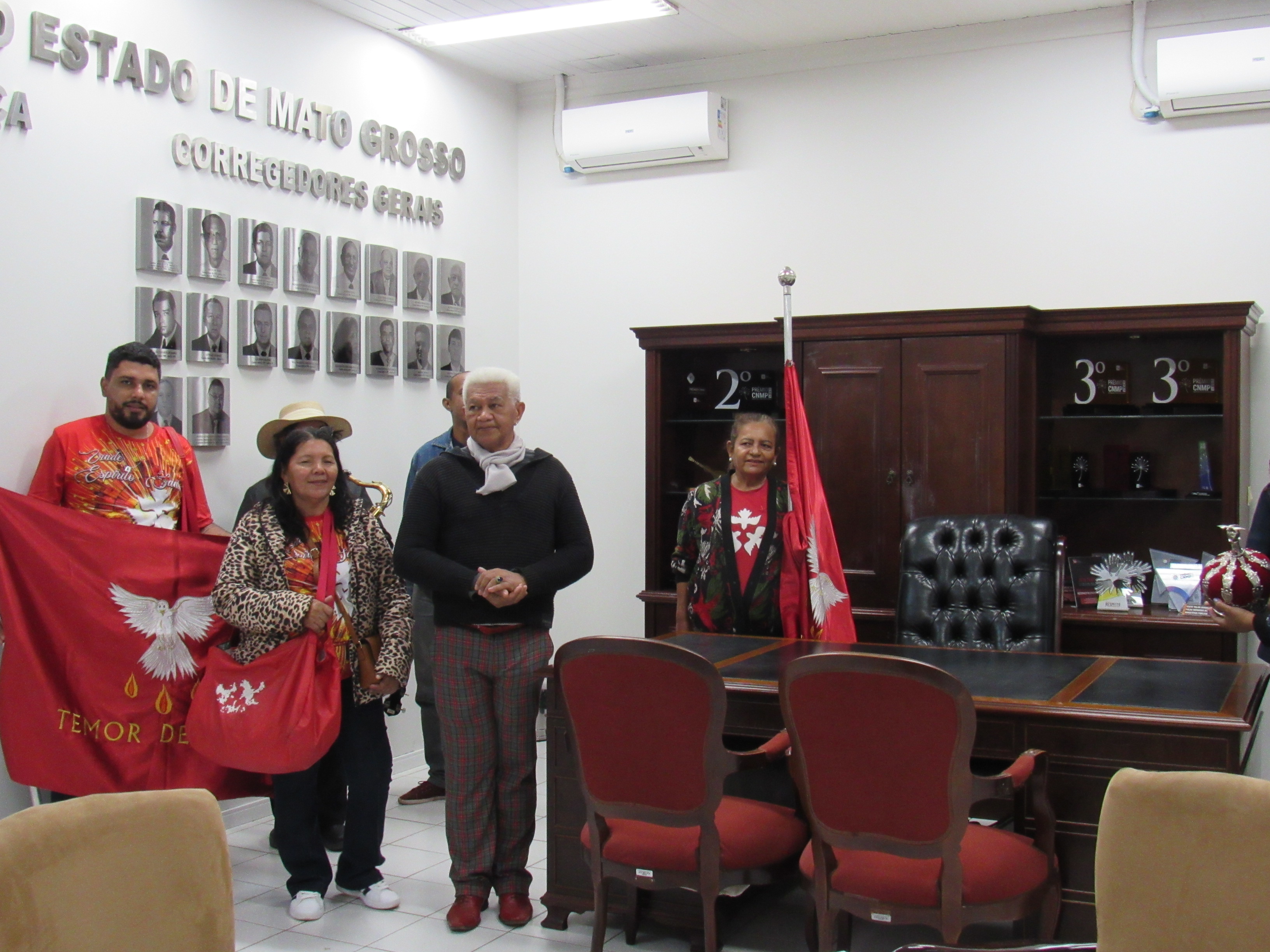 galeria/VISITA DO DIVINO AO MEMORIAL MP