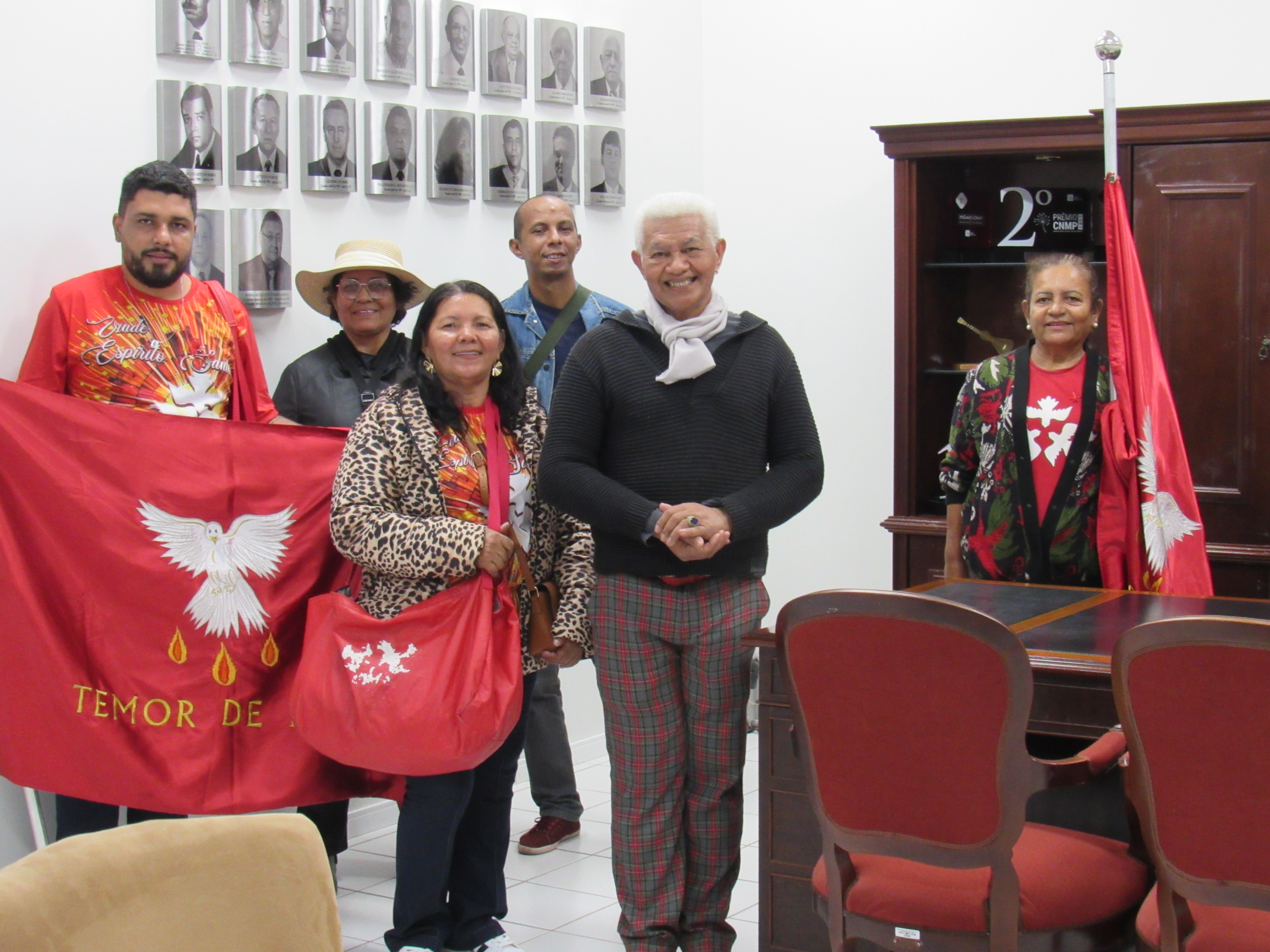 galeria/VISITA DO DIVINO AO MEMORIAL MP